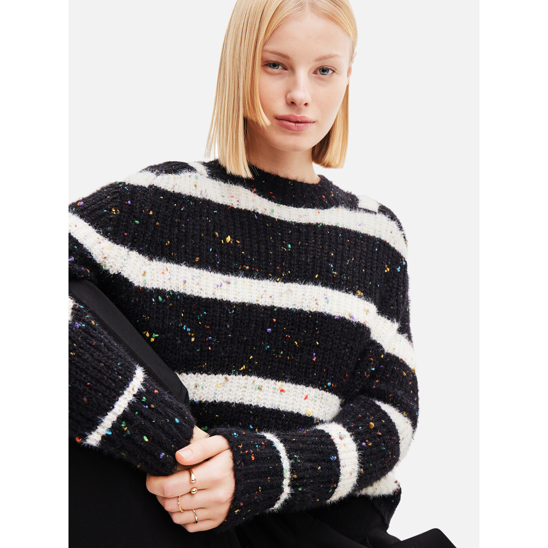 Desigual Пуловер 23WWJF22 Черен Loose Fit - Pepit.bg
