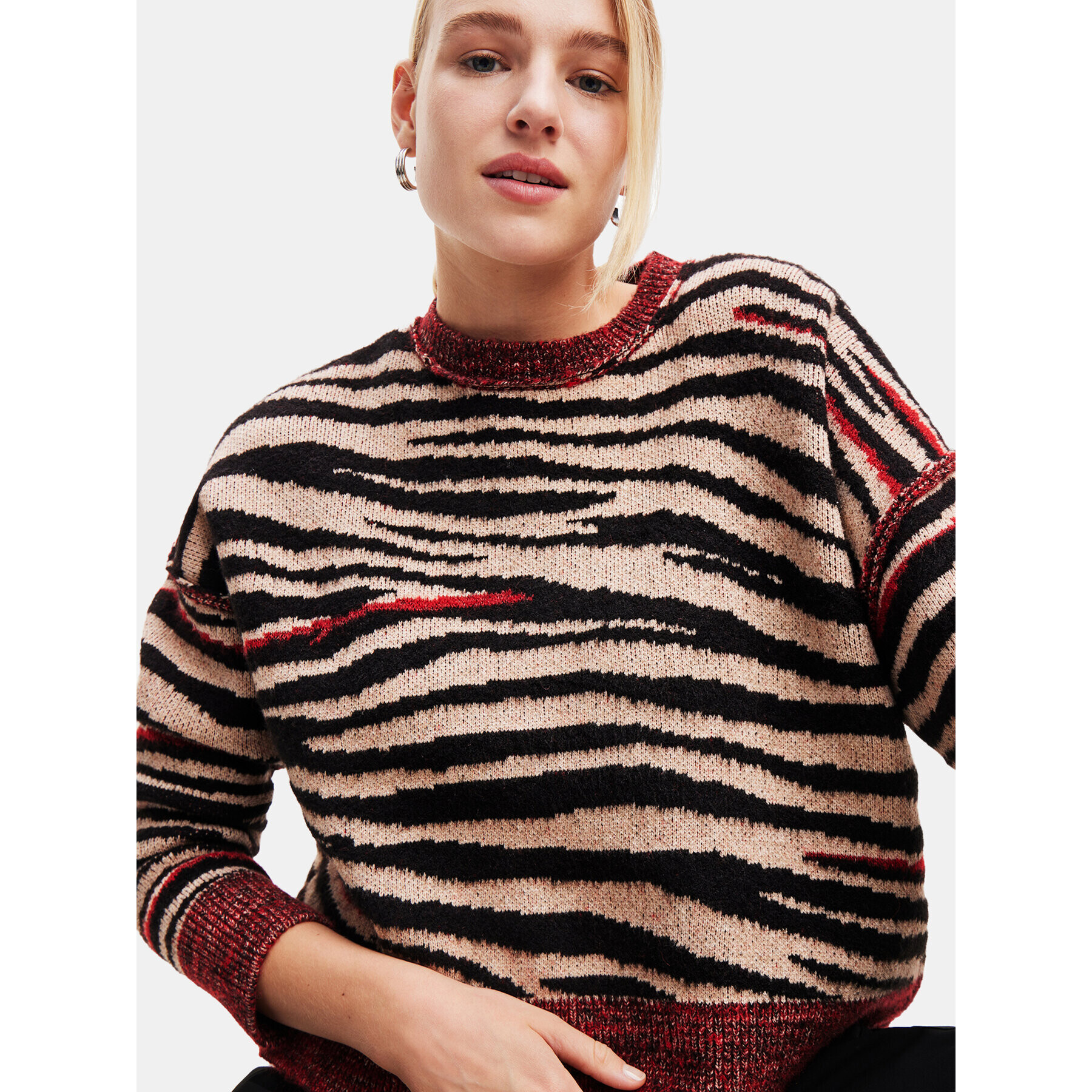 Desigual Пуловер 23WWJF35 Кафяв Loose Fit - Pepit.bg