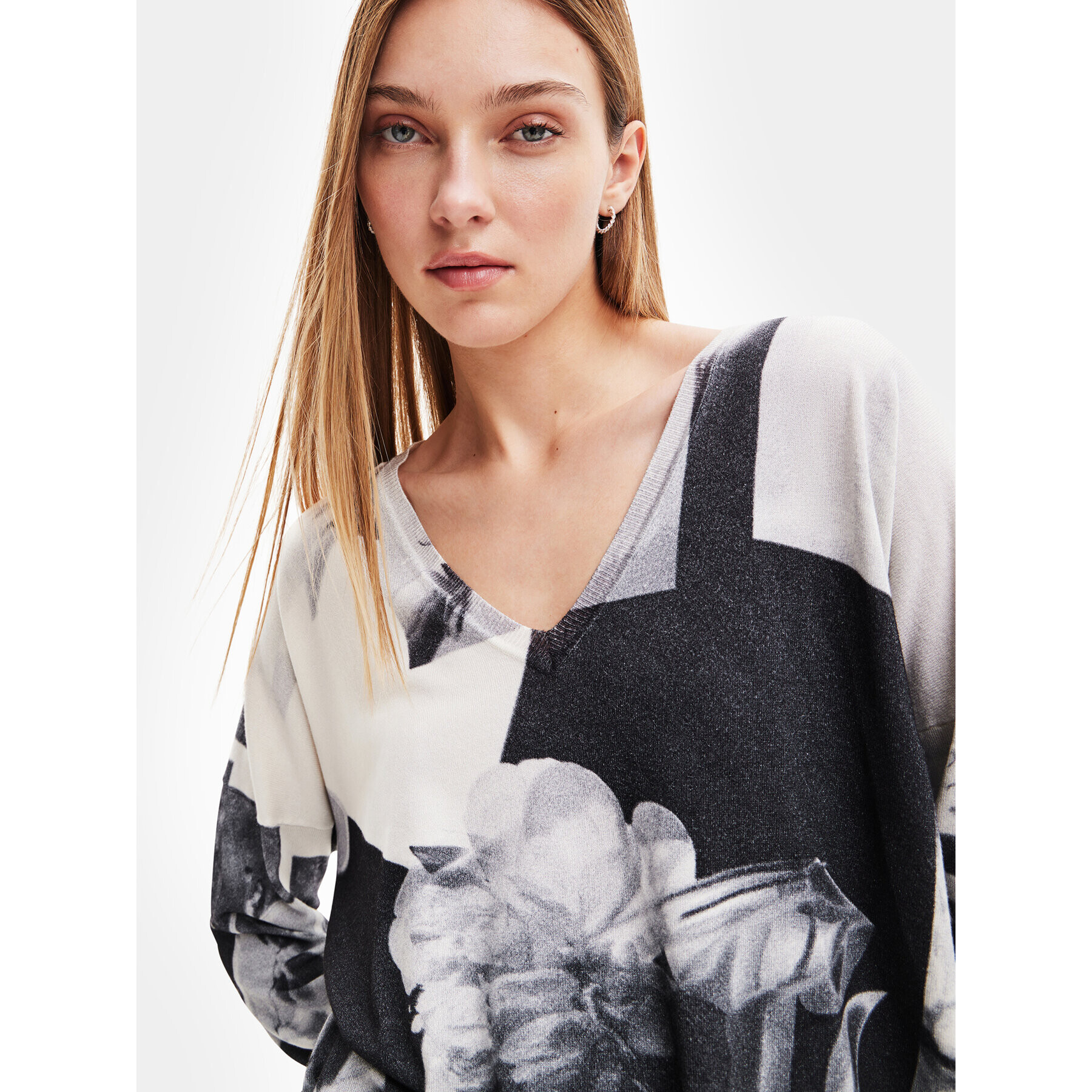 Desigual Пуловер 23WWJF39 Цветен Regular Fit - Pepit.bg