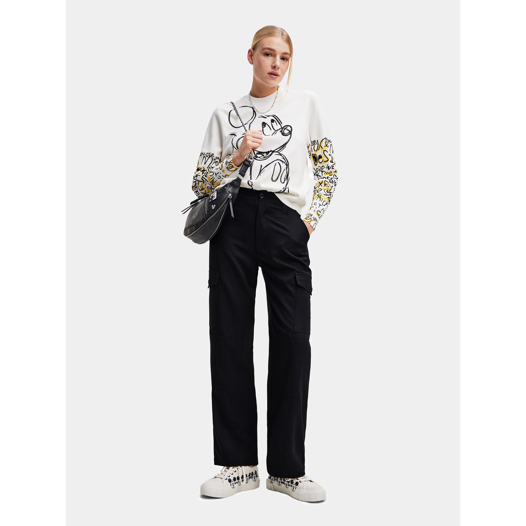 Desigual Пуловер 23WWJF45 Бял Regular Fit - Pepit.bg