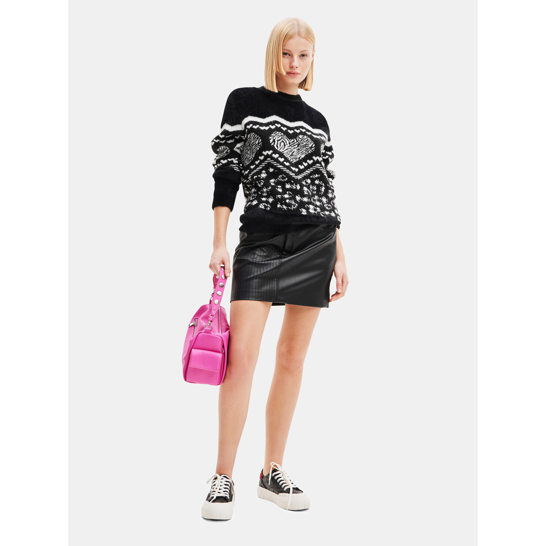 Desigual Пуловер 23WWJF56 Черен Regular Fit - Pepit.bg