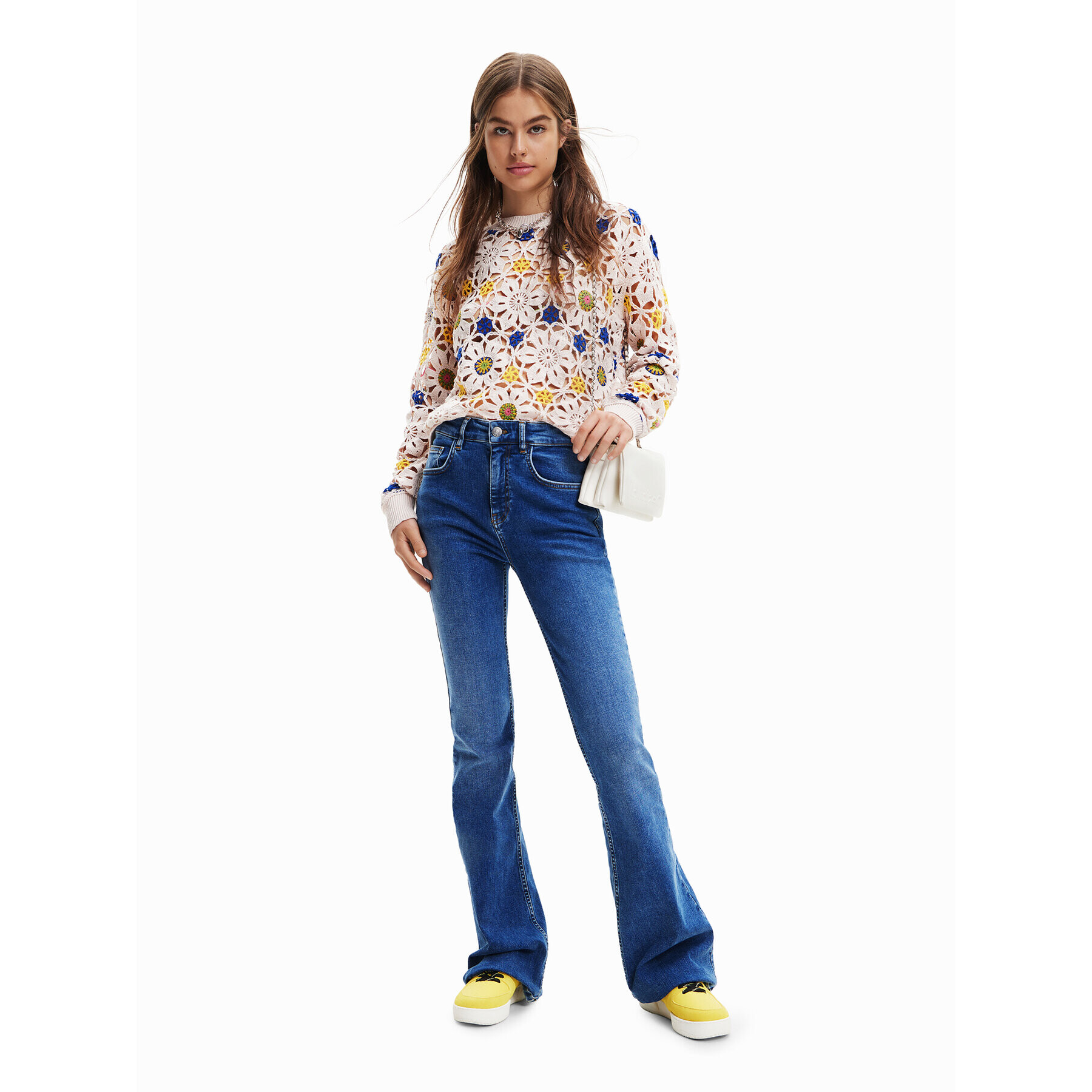 Desigual Пуловер Daisies 23SWJF03 Бежов Regular Fit - Pepit.bg