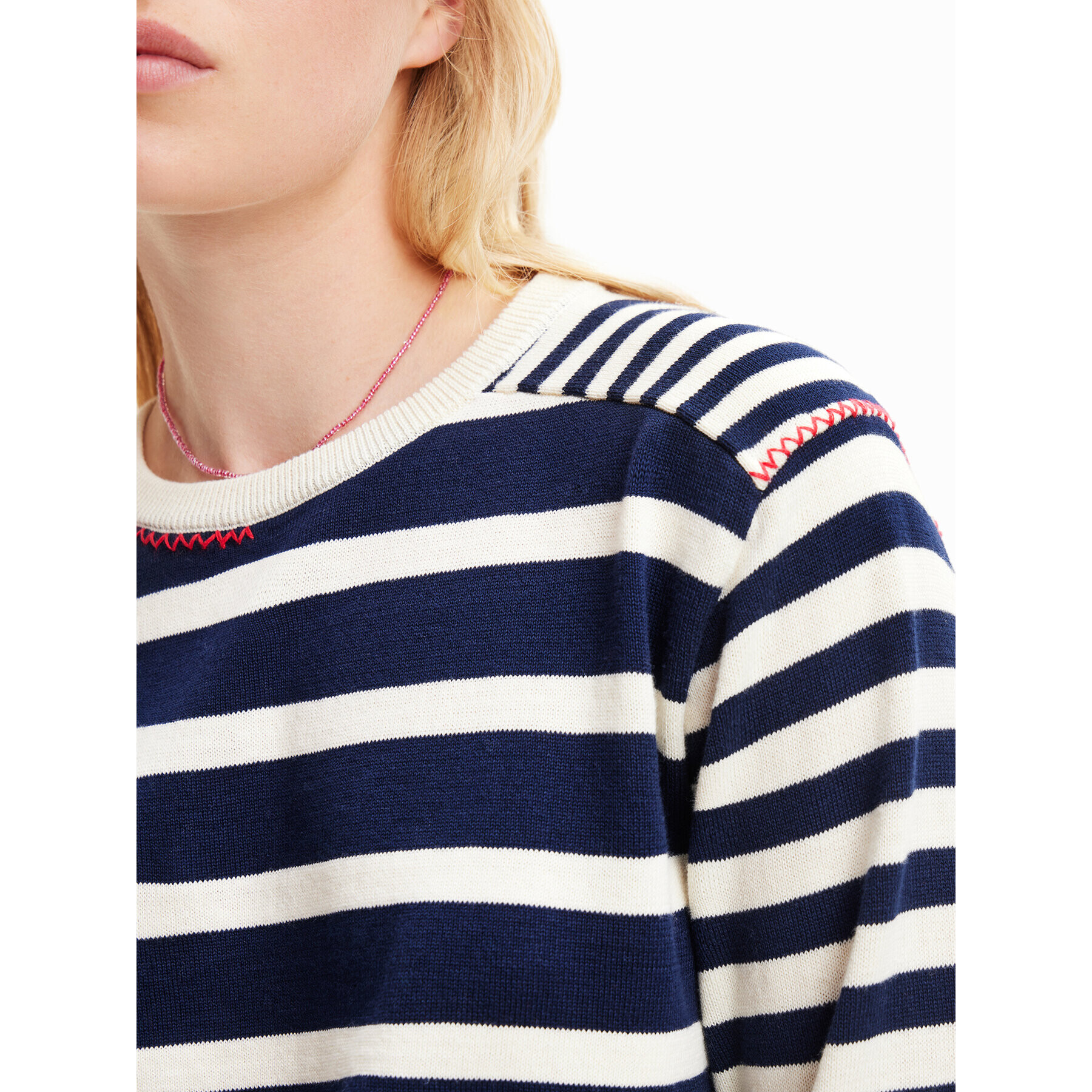 Desigual Пуловер Guiomar 23SWJF10 Тъмносин Regular Fit - Pepit.bg