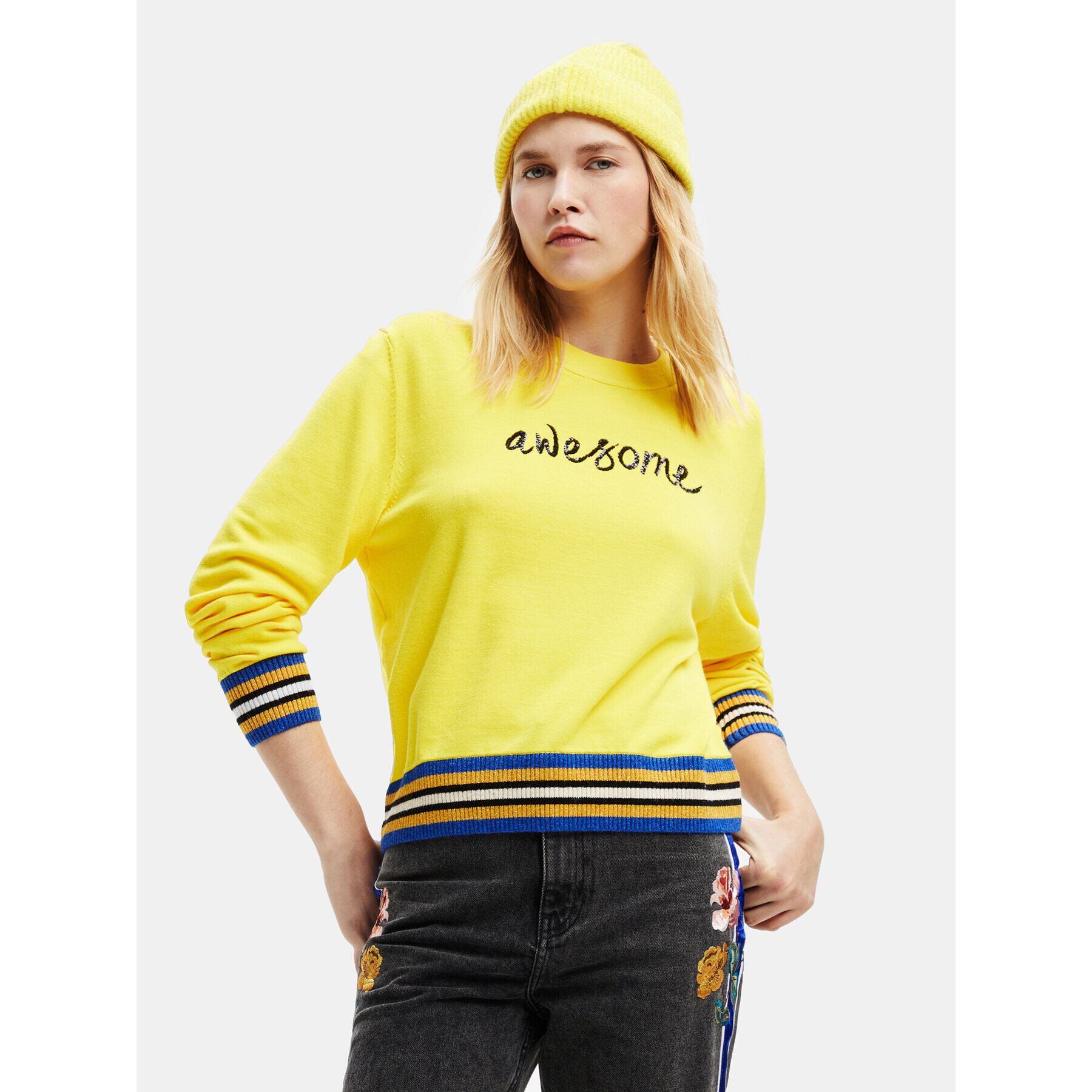 Desigual Пуловер Mara 22WWJF15 Жълт Regular Fit - Pepit.bg