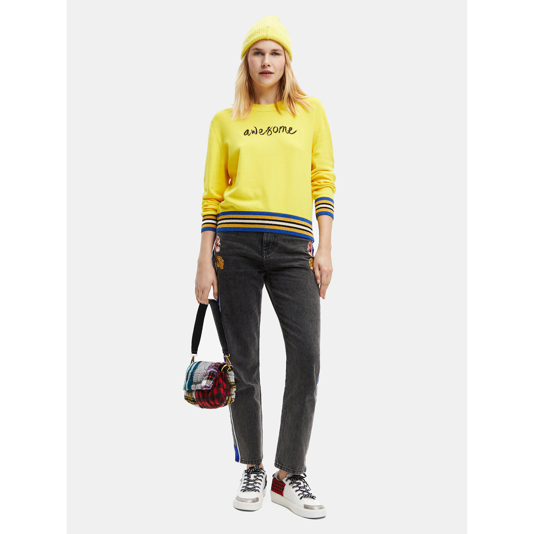 Desigual Пуловер Mara 22WWJF15 Жълт Regular Fit - Pepit.bg