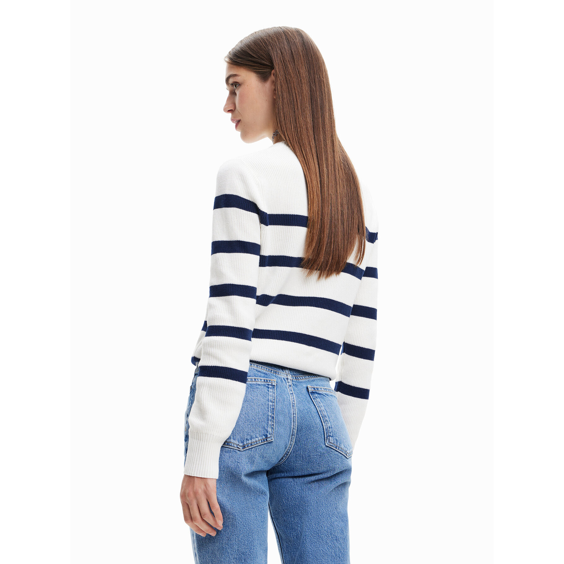 Desigual Пуловер Zaida 23SWJF47 Бял Regular Fit - Pepit.bg