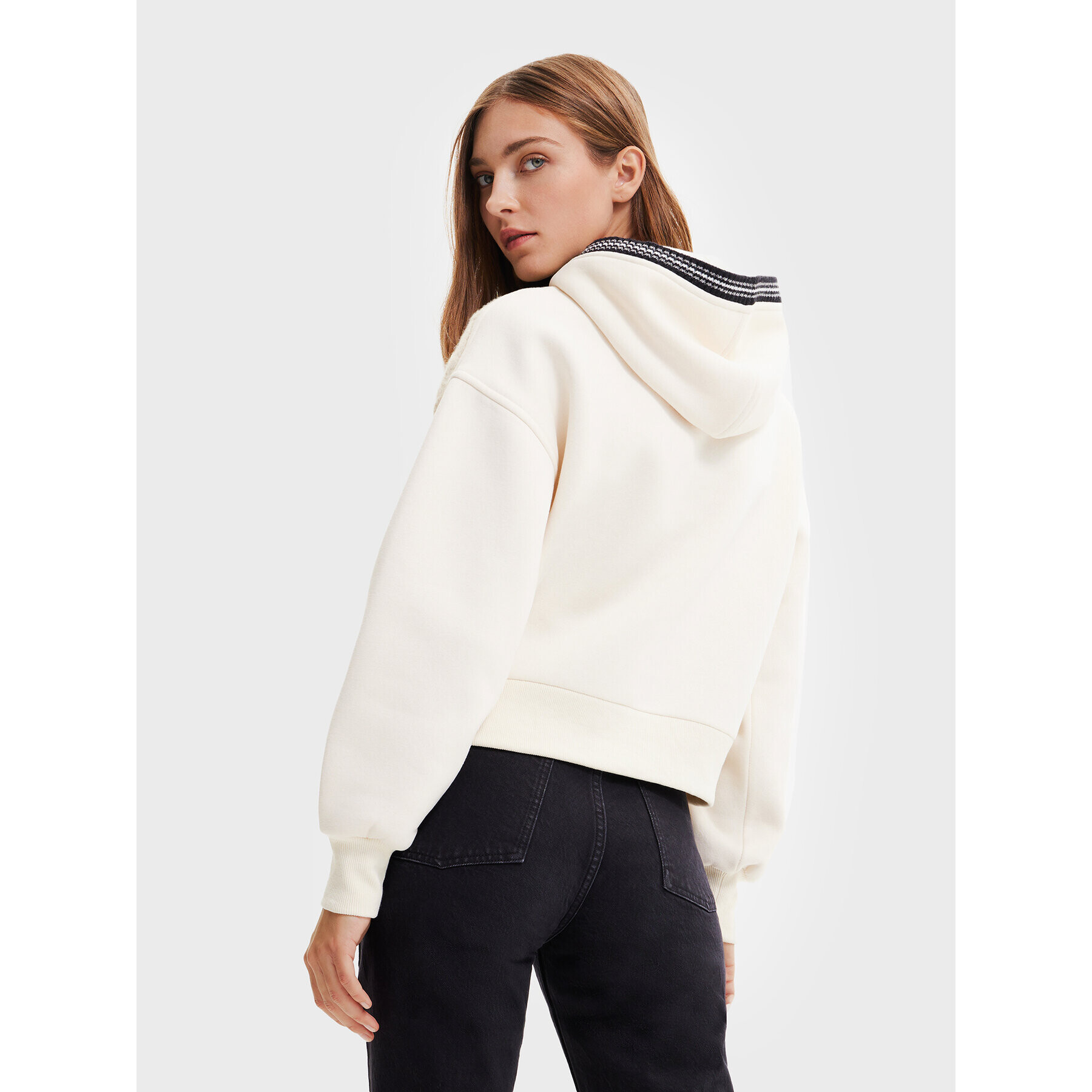 Desigual Пуловер Zia 22WWSK11 Екрю Loose Fit - Pepit.bg
