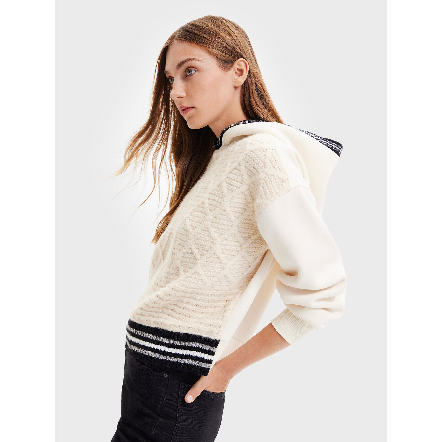 Desigual Пуловер Zia 22WWSK11 Екрю Loose Fit - Pepit.bg