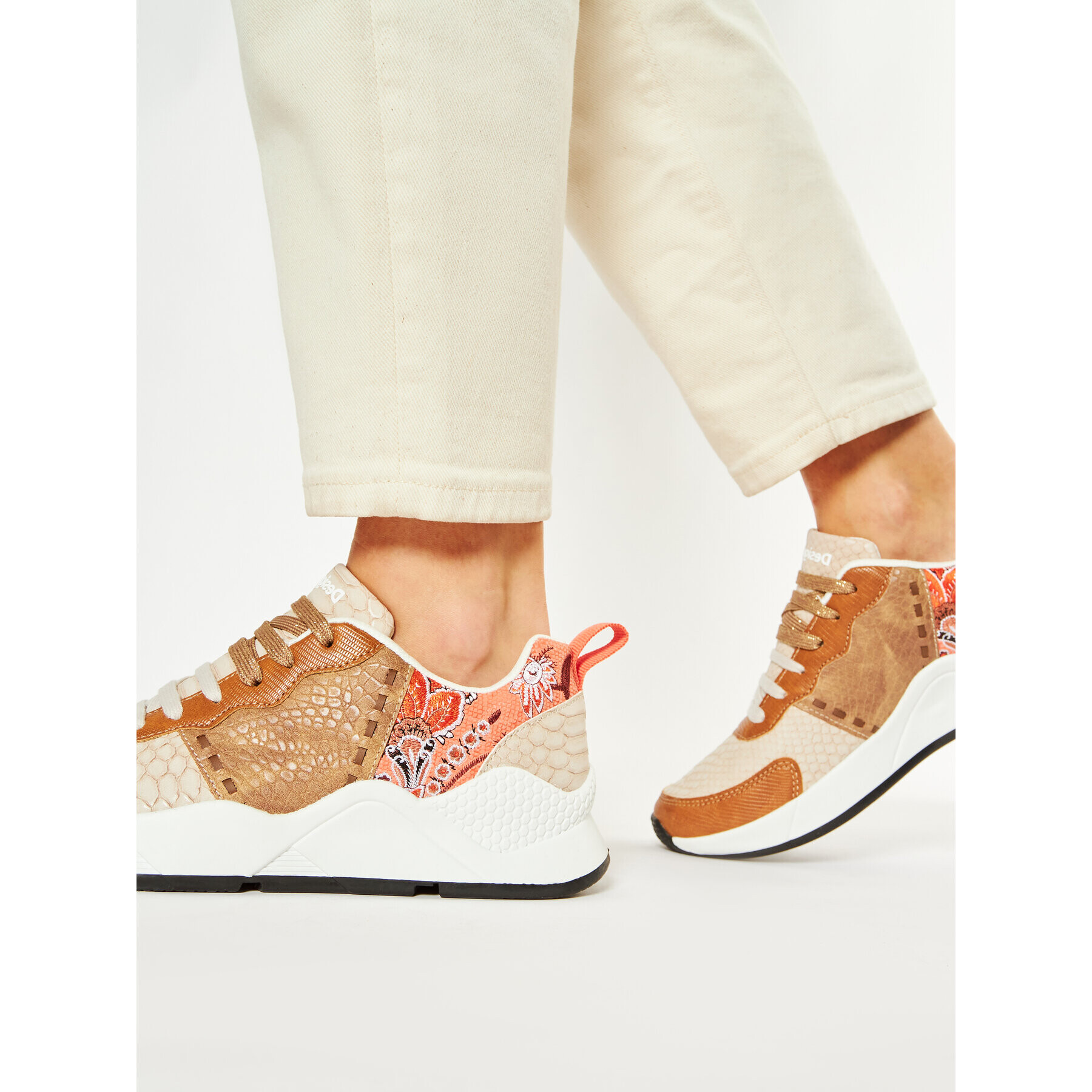 Desigual Сникърси Hydra Marron 20SSKP22 Кафяв - Pepit.bg