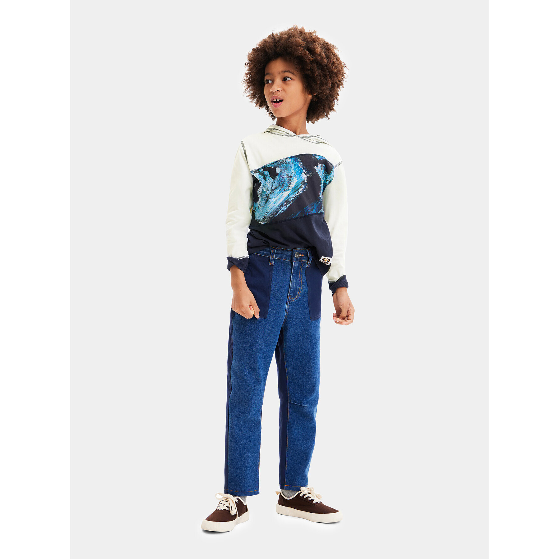 Desigual Суитшърт 23WBTK06 Екрю Regular Fit - Pepit.bg