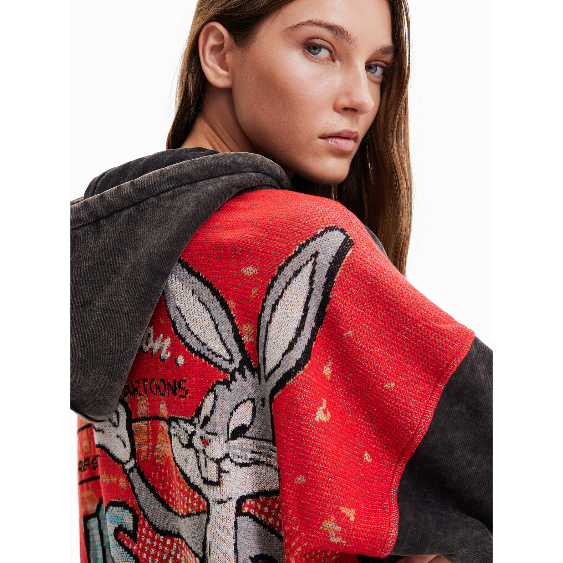 Desigual Суитшърт LOONEY TUNES Bunny Star 23SWSK23 Черен Oversize - Pepit.bg