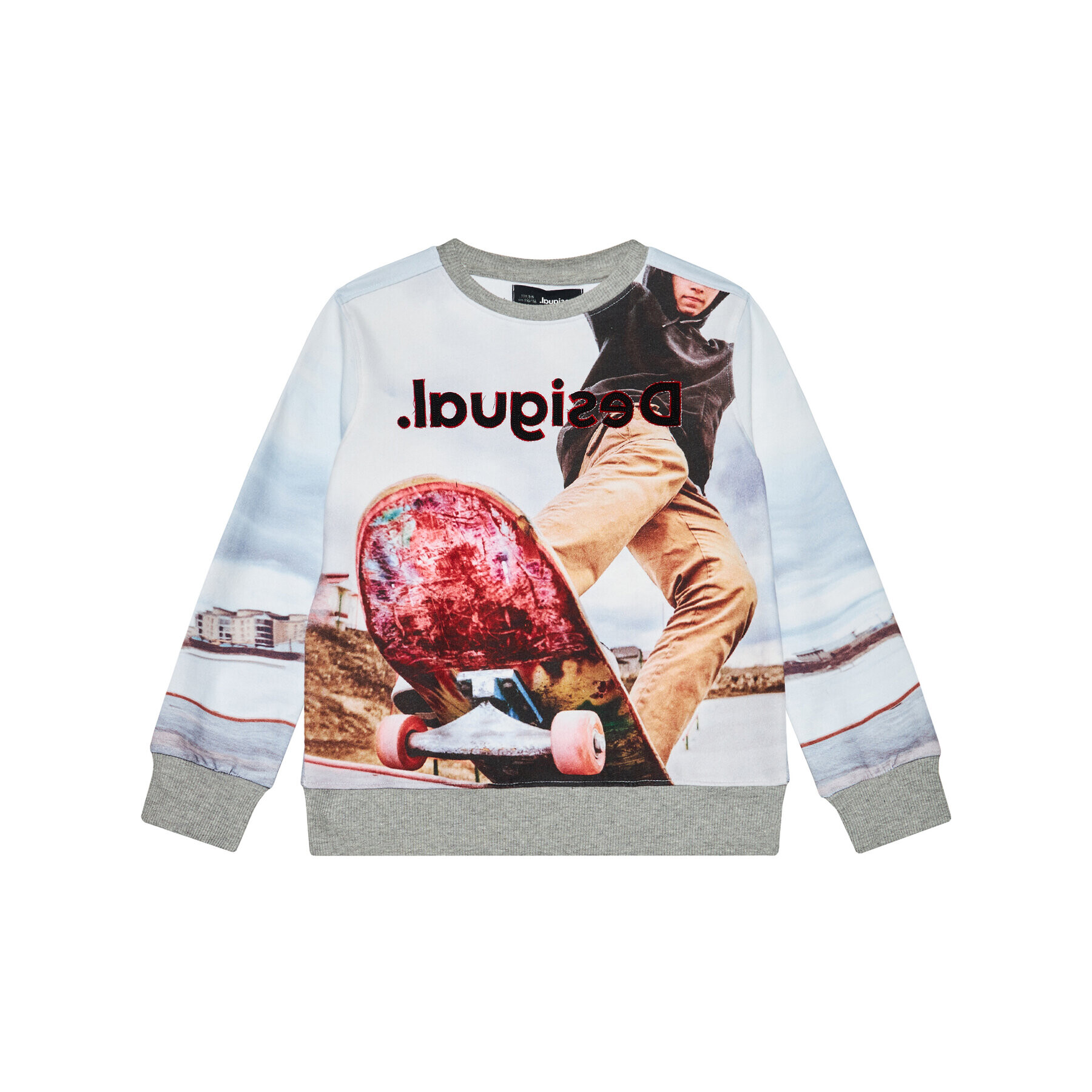 Desigual Суитшърт Tucan 21SBSK03 Цветен Regular Fit - Pepit.bg