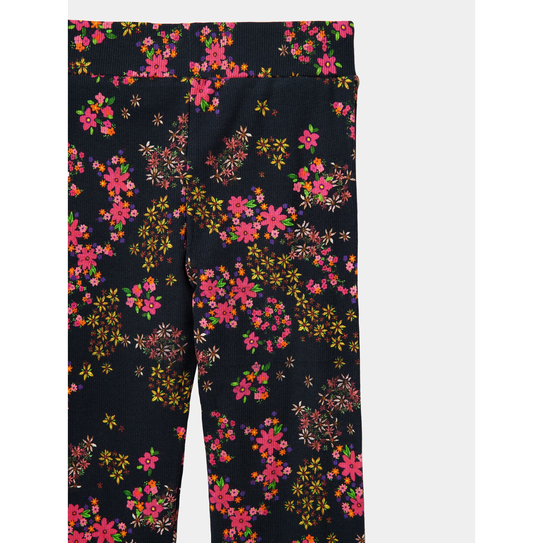 Desigual Текстилни панталони 23WGKK03 Черен Regular Fit - Pepit.bg