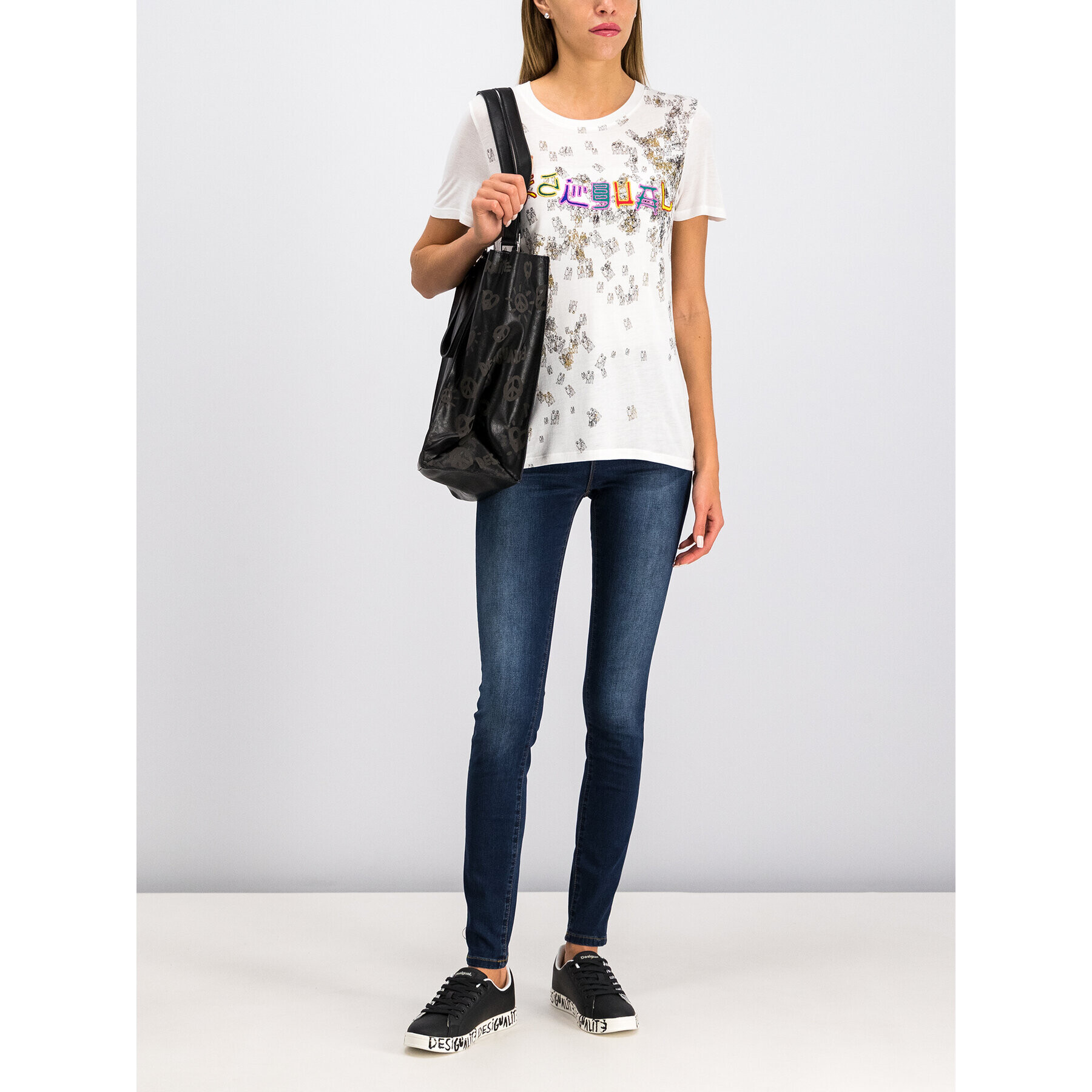 Desigual Тишърт 19WWTKCZ Бял Regular Fit - Pepit.bg