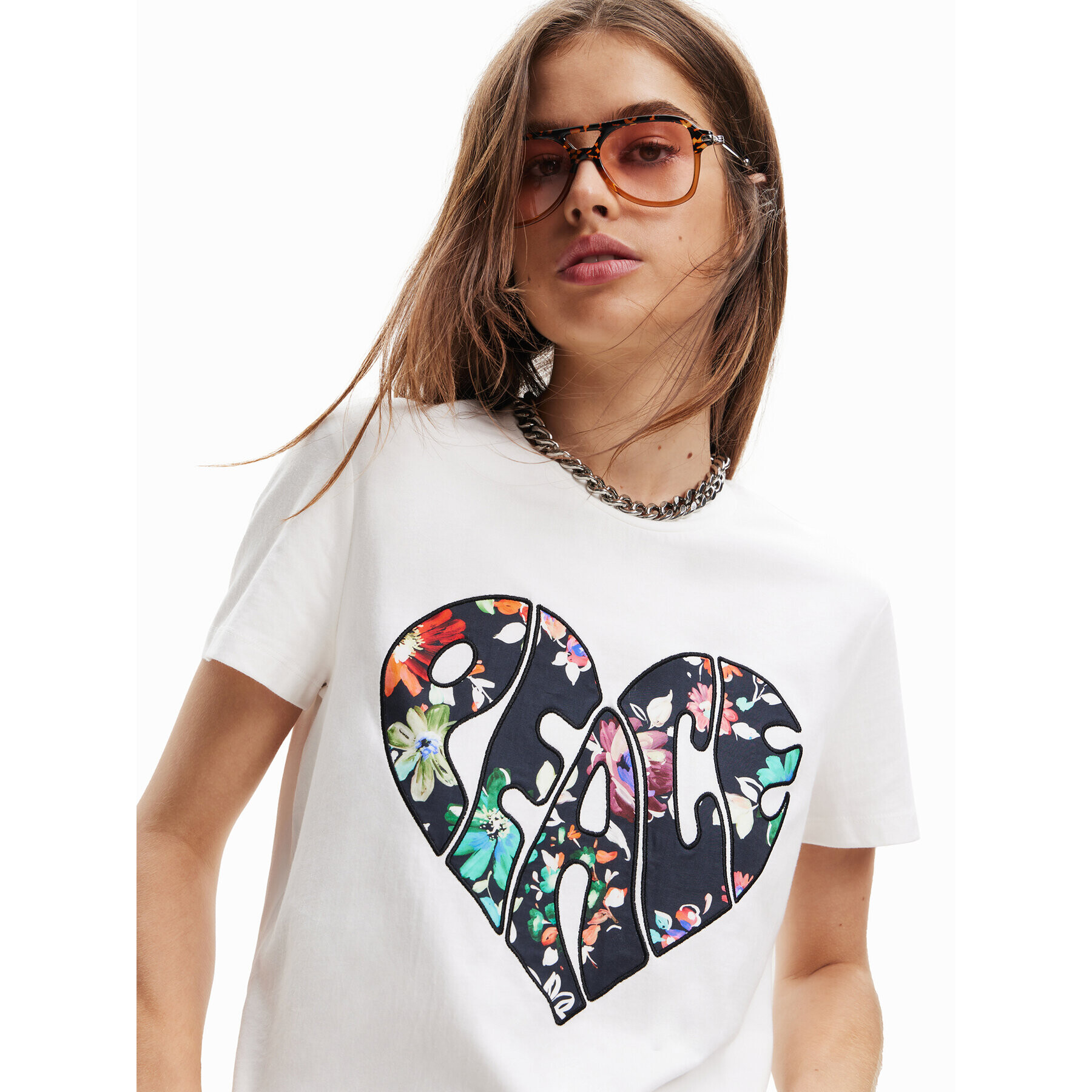 Desigual Тишърт Cor 23SWTK92 Бял Regular Fit - Pepit.bg