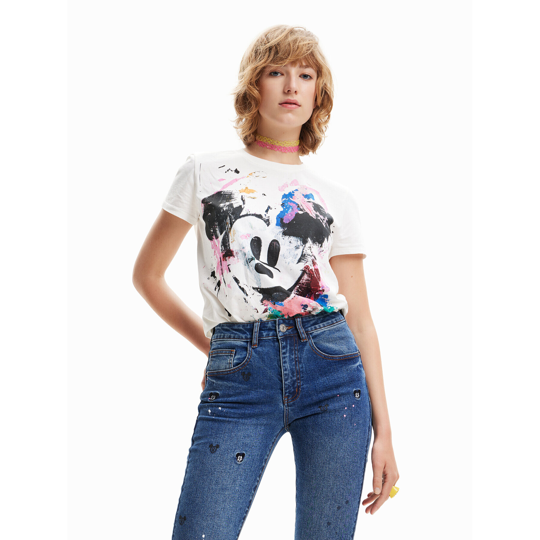 Desigual Тишърт DISNEY 23SWTK59 Бял Regular Fit - Pepit.bg