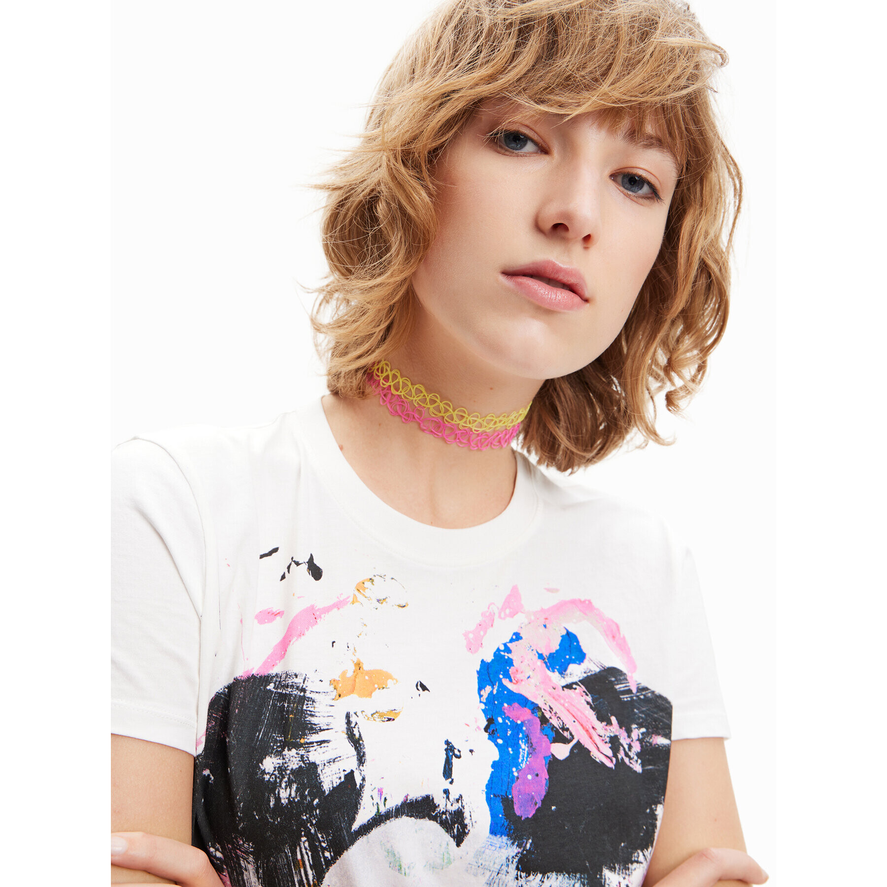 Desigual Тишърт DISNEY 23SWTK59 Бял Regular Fit - Pepit.bg