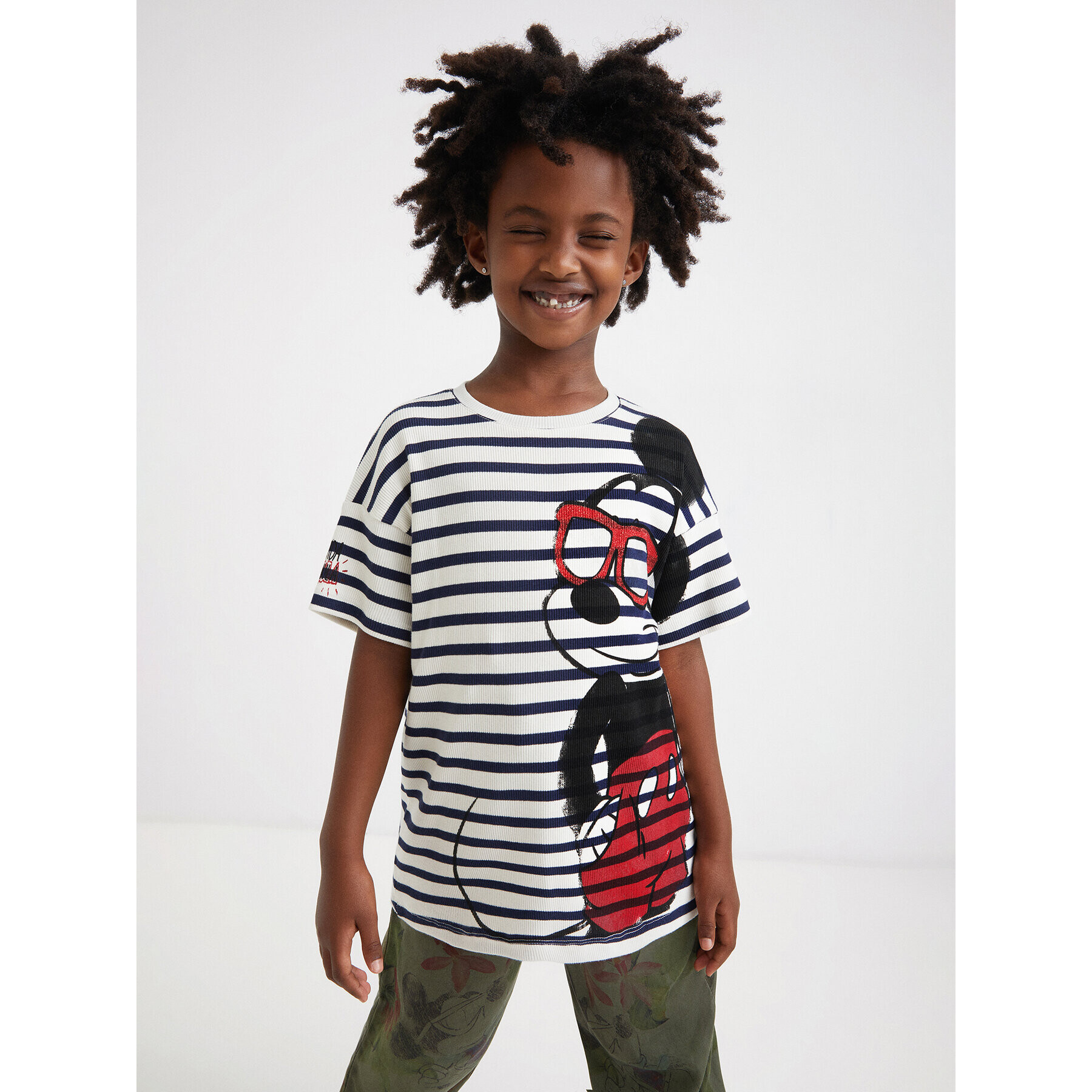 Desigual Тишърт DISNEY Mickey 22SGTK29 Бял Regular Fit - Pepit.bg