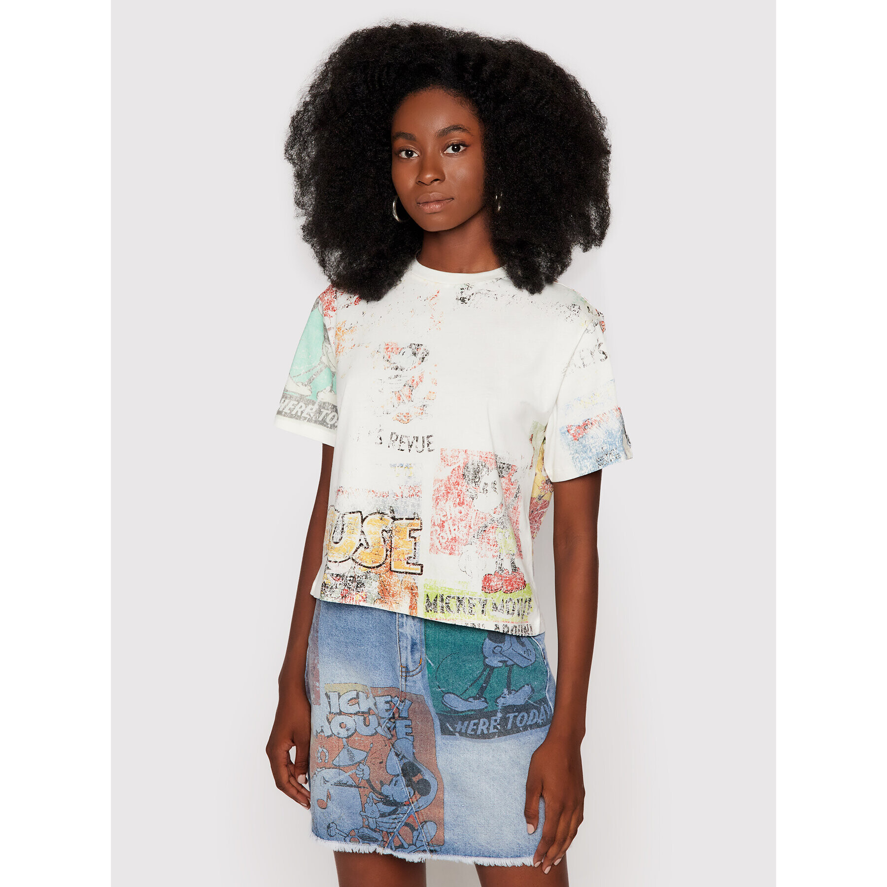 Desigual Тишърт DISNEY Vintage Mickey 21WWTKB4 Бял Regular Fit - Pepit.bg