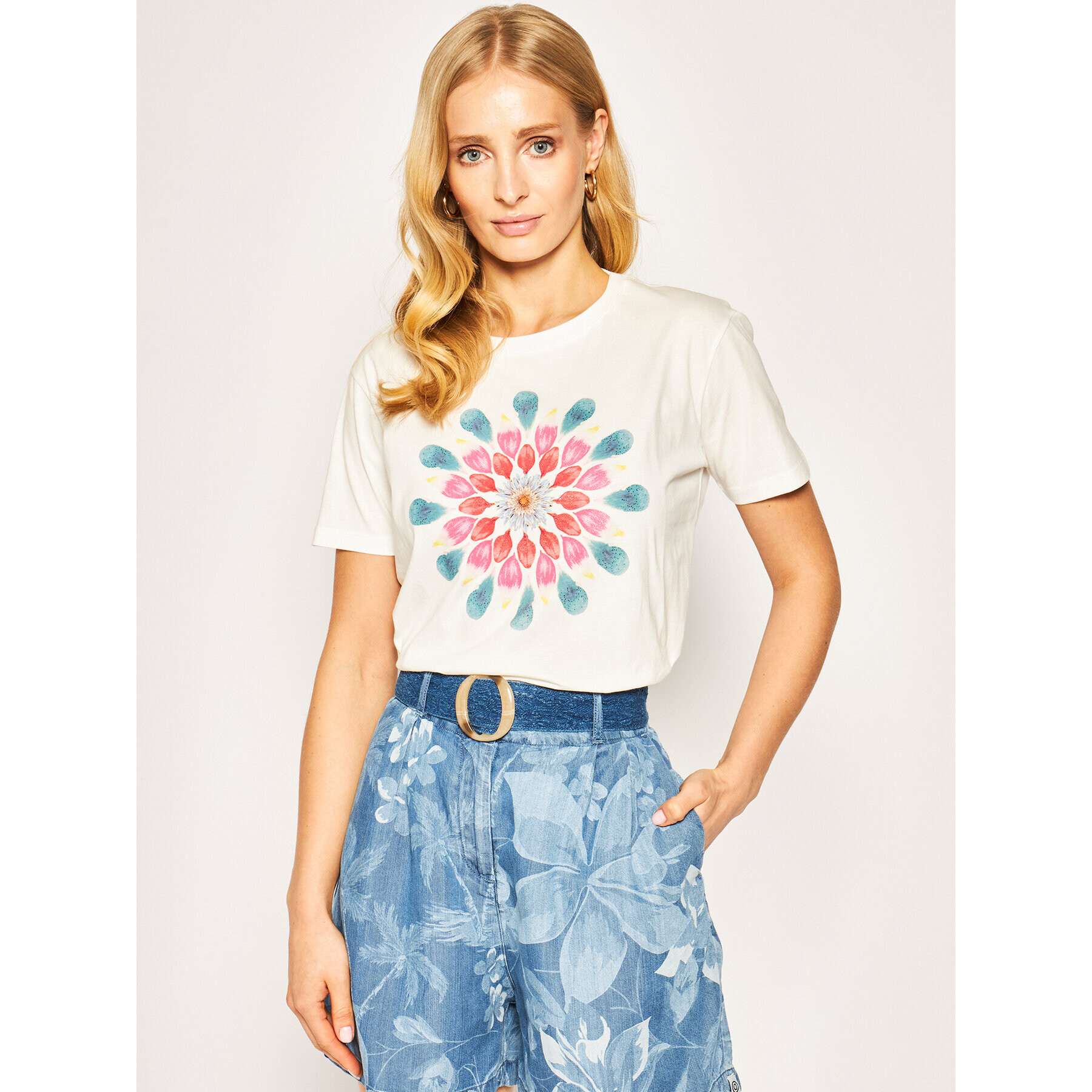 Desigual Тишърт Milan 20SWTKBF Бял Regular Fit - Pepit.bg