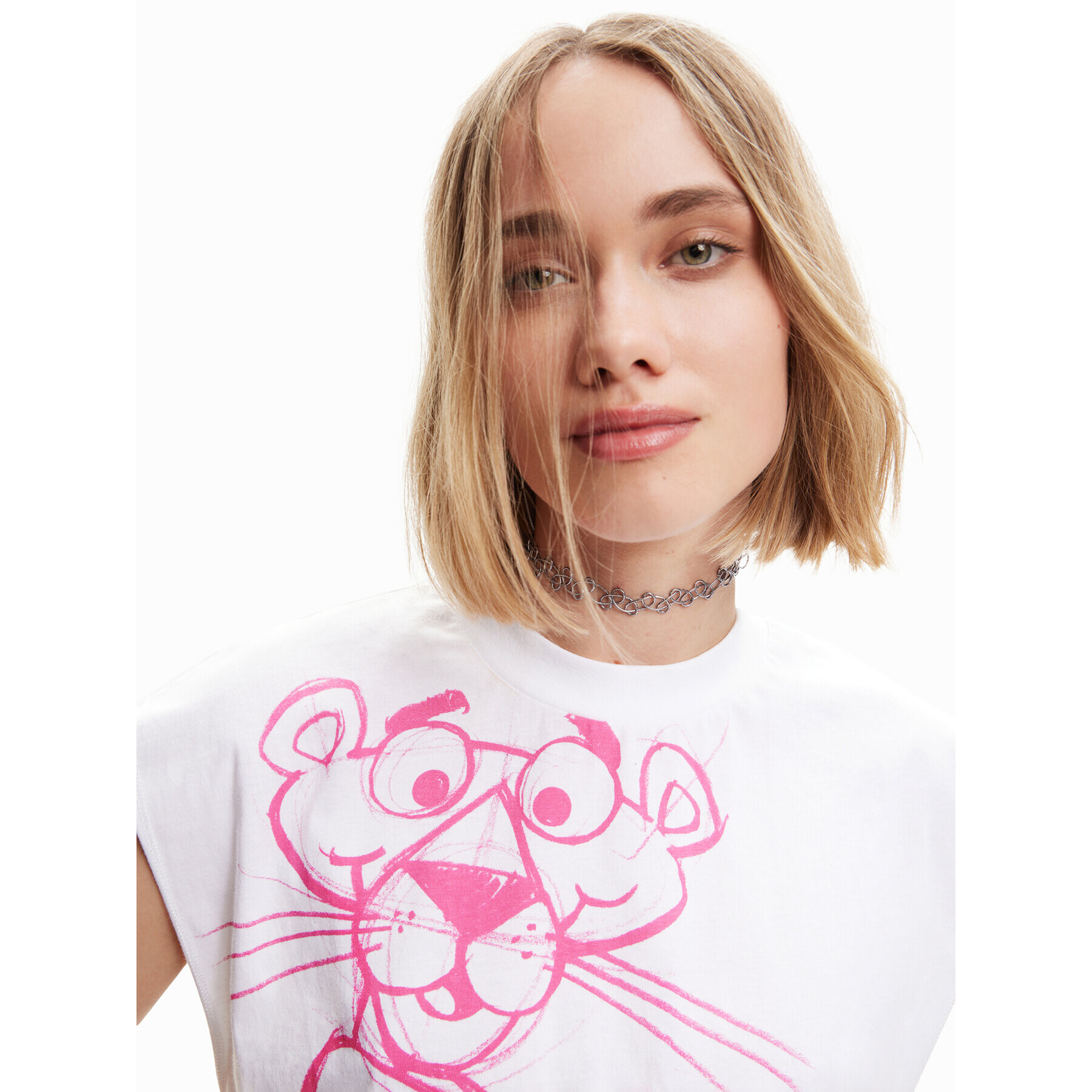 Desigual Тишърт PINK PANTHER 23SWTK49 Бял Regular Fit - Pepit.bg