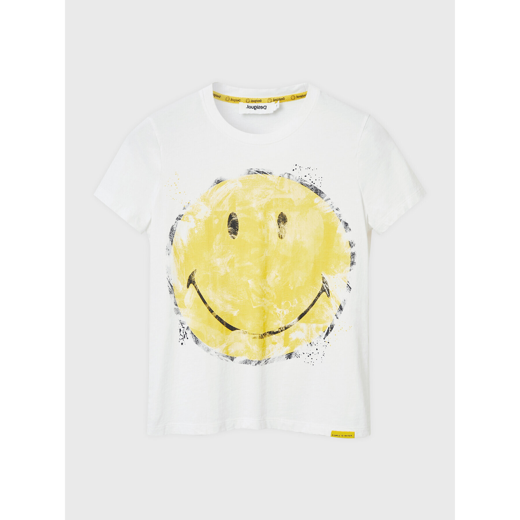 Desigual Тишърт SMILEY Ria 22WWTKAJ Бял Regular Fit - Pepit.bg