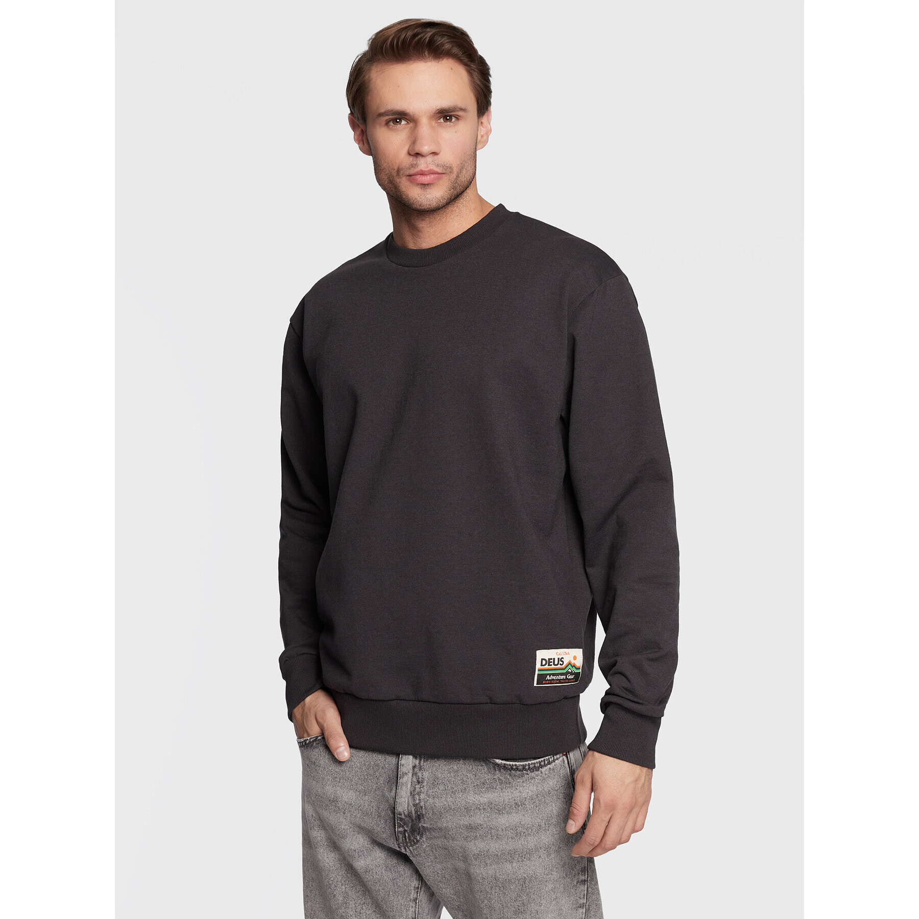 Deus Ex Machina Суитшърт Garrison Plain Crew DMF228331 Сив Boxy Fit - Pepit.bg