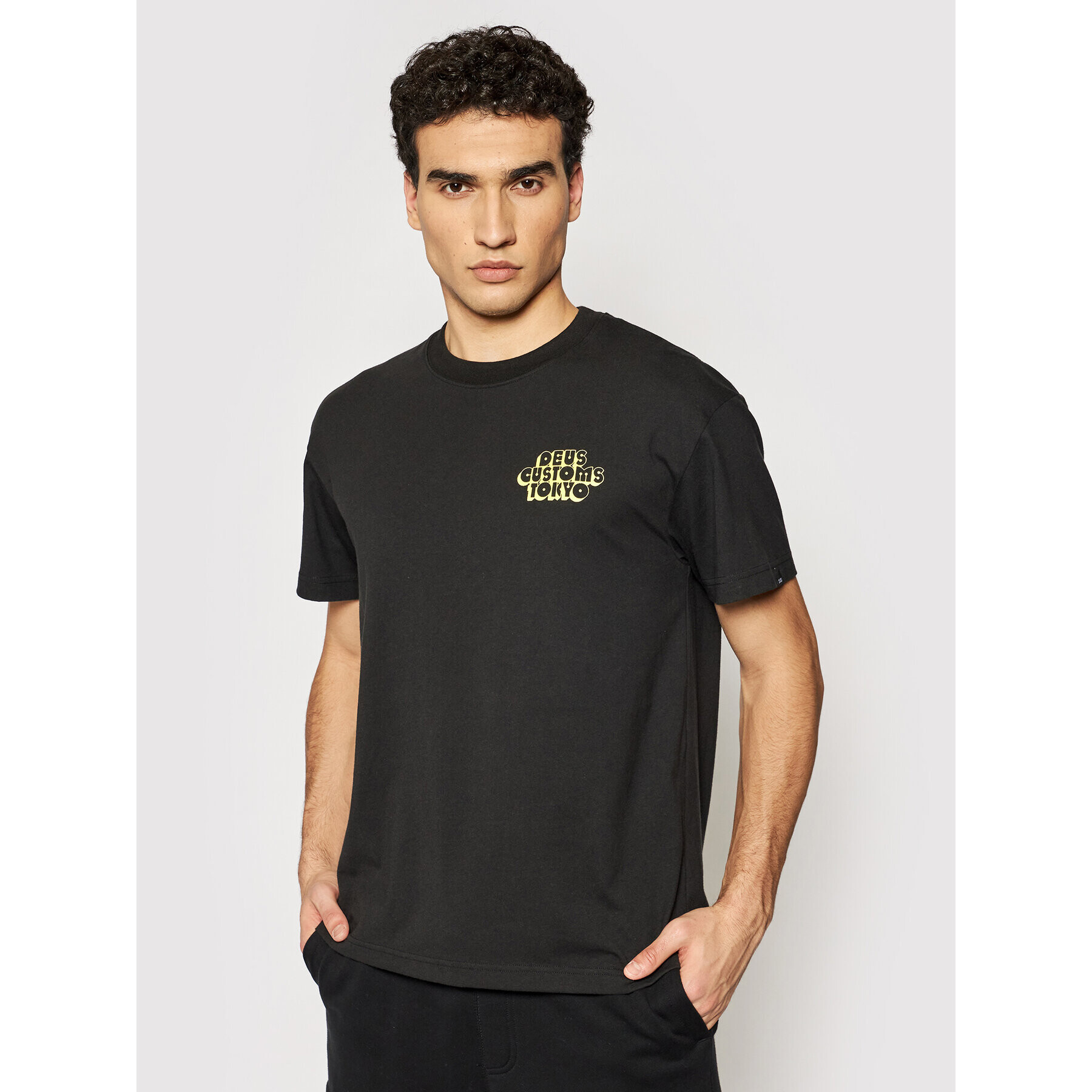 Deus Ex Machina Тишърт Cruz DMP201793E Черен Boxy Fit - Pepit.bg