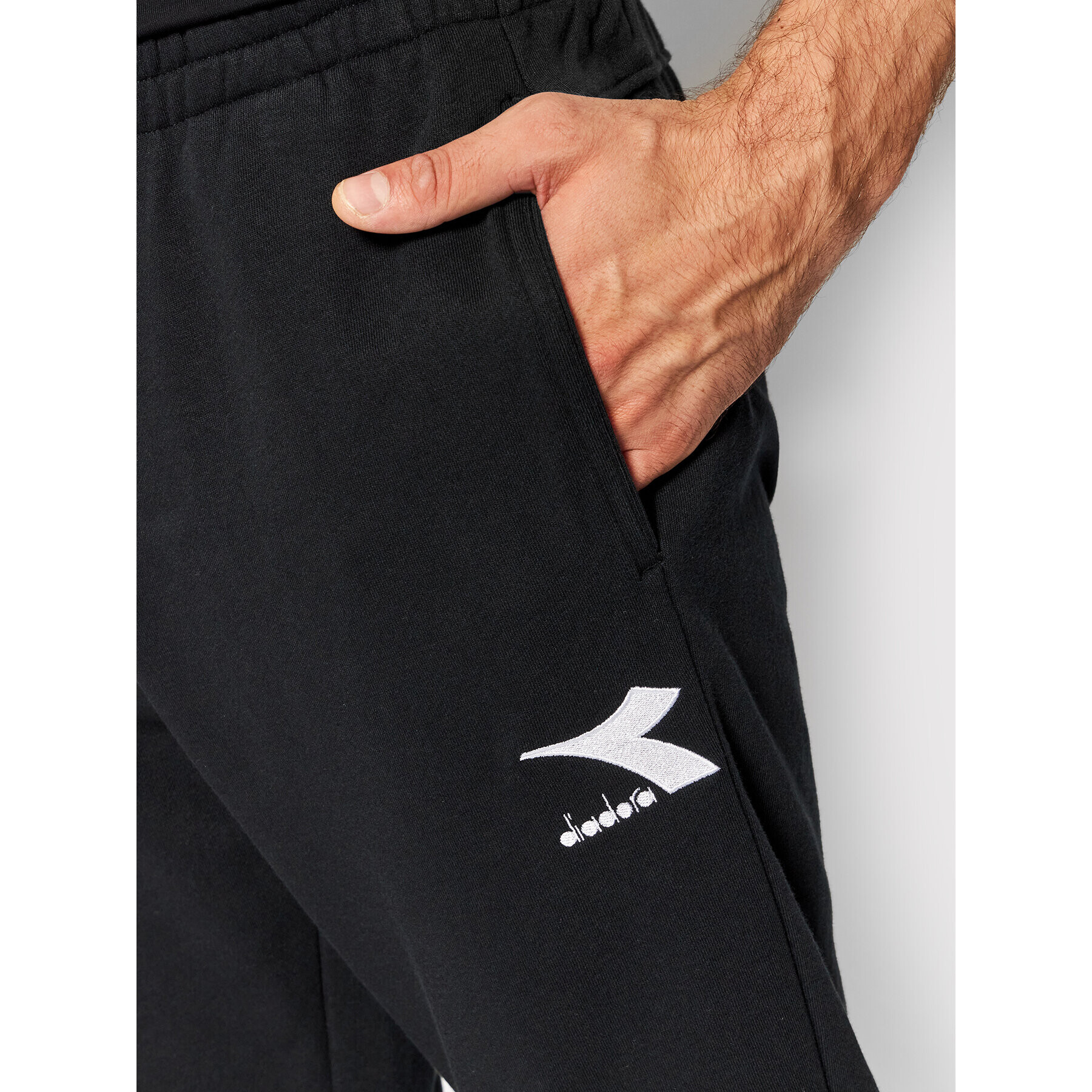 Diadora Долнище анцуг Cuff Core 102.177769 Черен Regular Fit - Pepit.bg