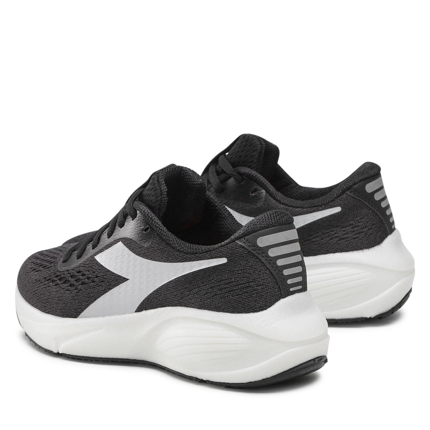 Diadora Обувки Freccia W 101.177493 01 C0787 Черен - Pepit.bg