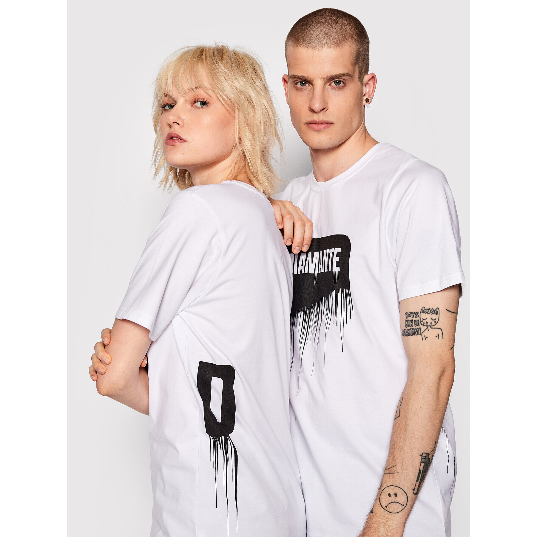Diamante Wear Тишърт Unisex Spray Бял Regular Fit - Pepit.bg