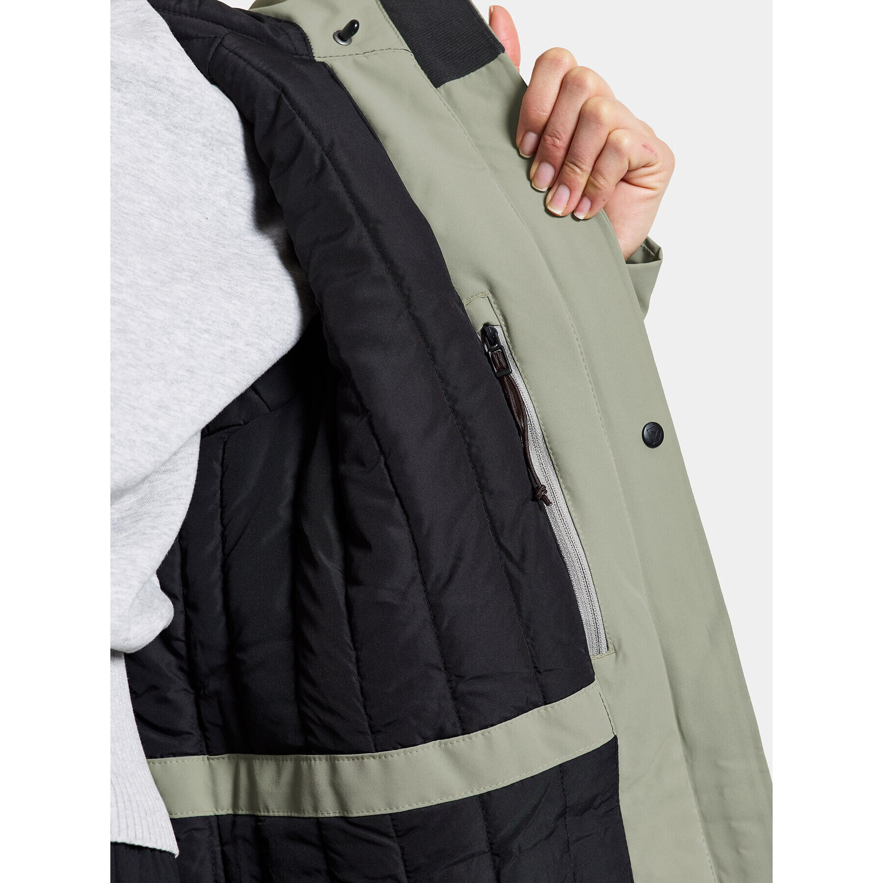 Didriksons Парка Ella Wns Parka 2 504835 Зелен Regular Fit - Pepit.bg