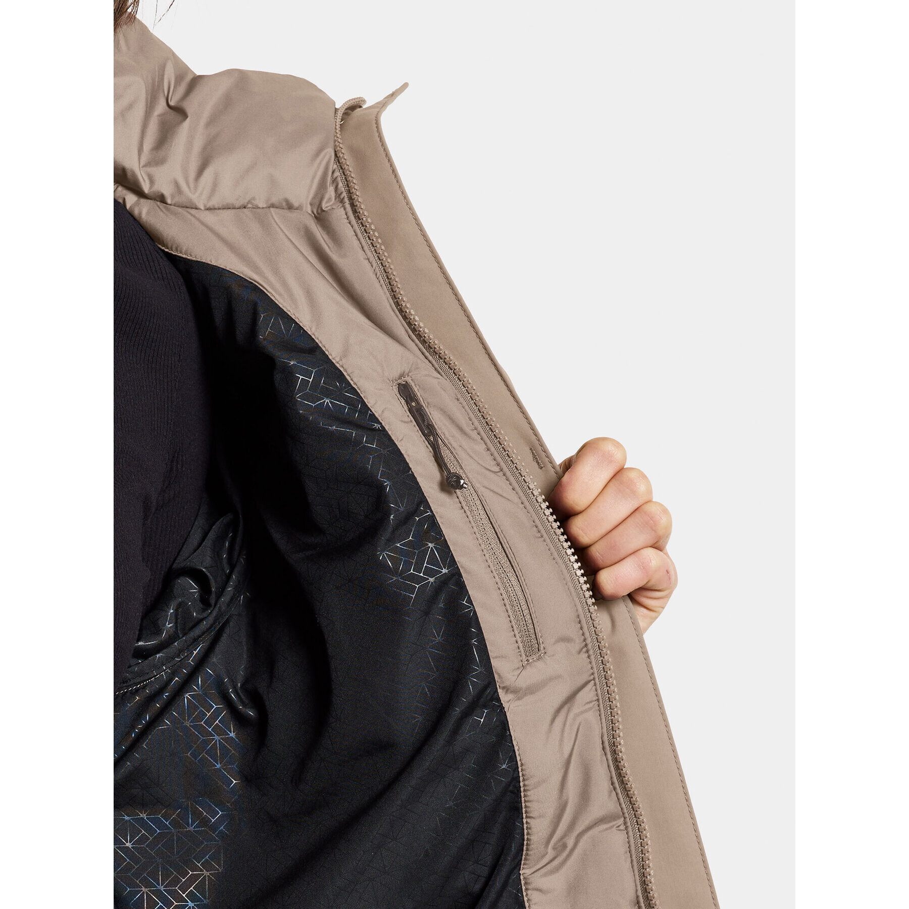 Didriksons Парка Fay Wns Parka 504524 Бежов Regular Fit - Pepit.bg