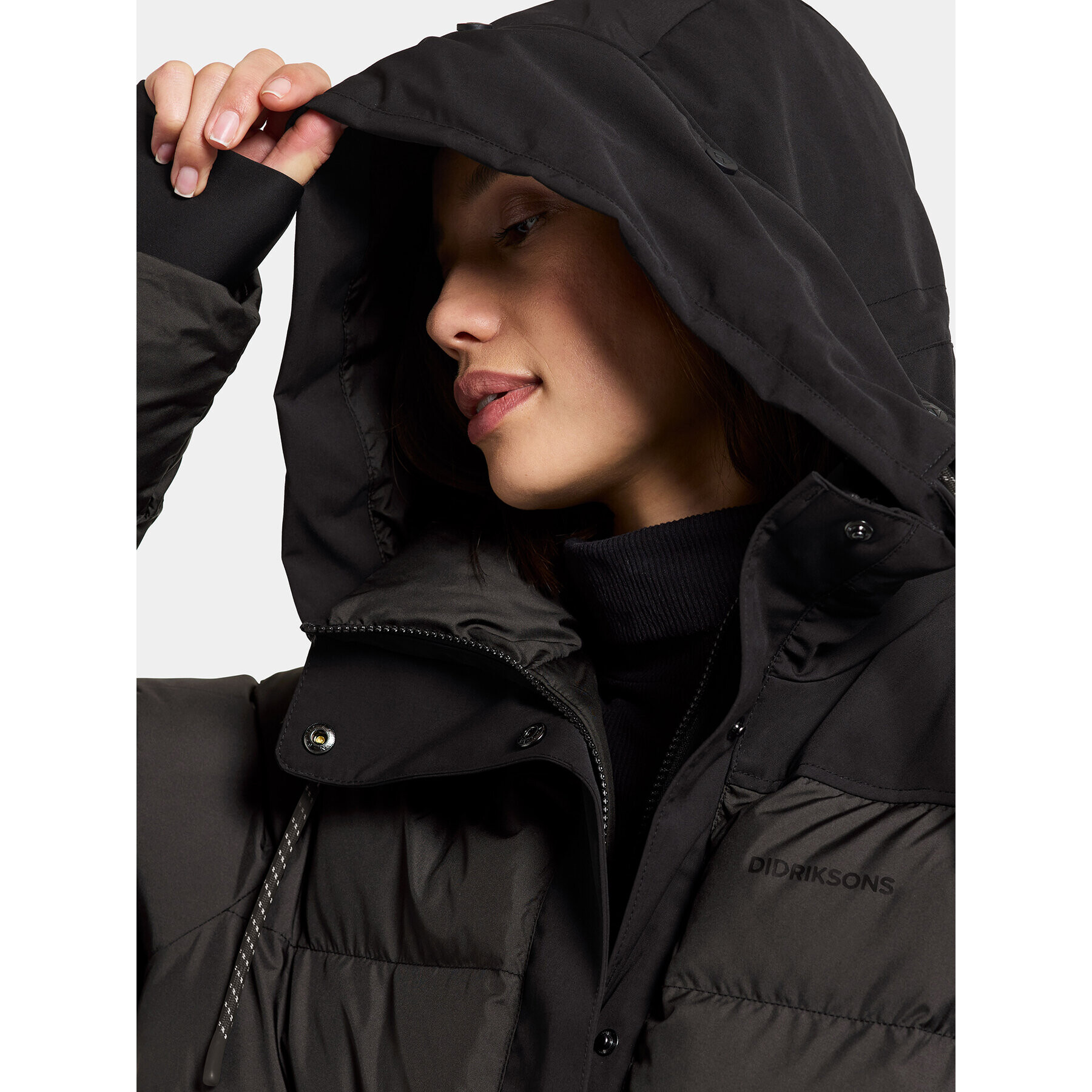 Didriksons Парка Fay Wns Parka 504524 Черен Regular Fit - Pepit.bg