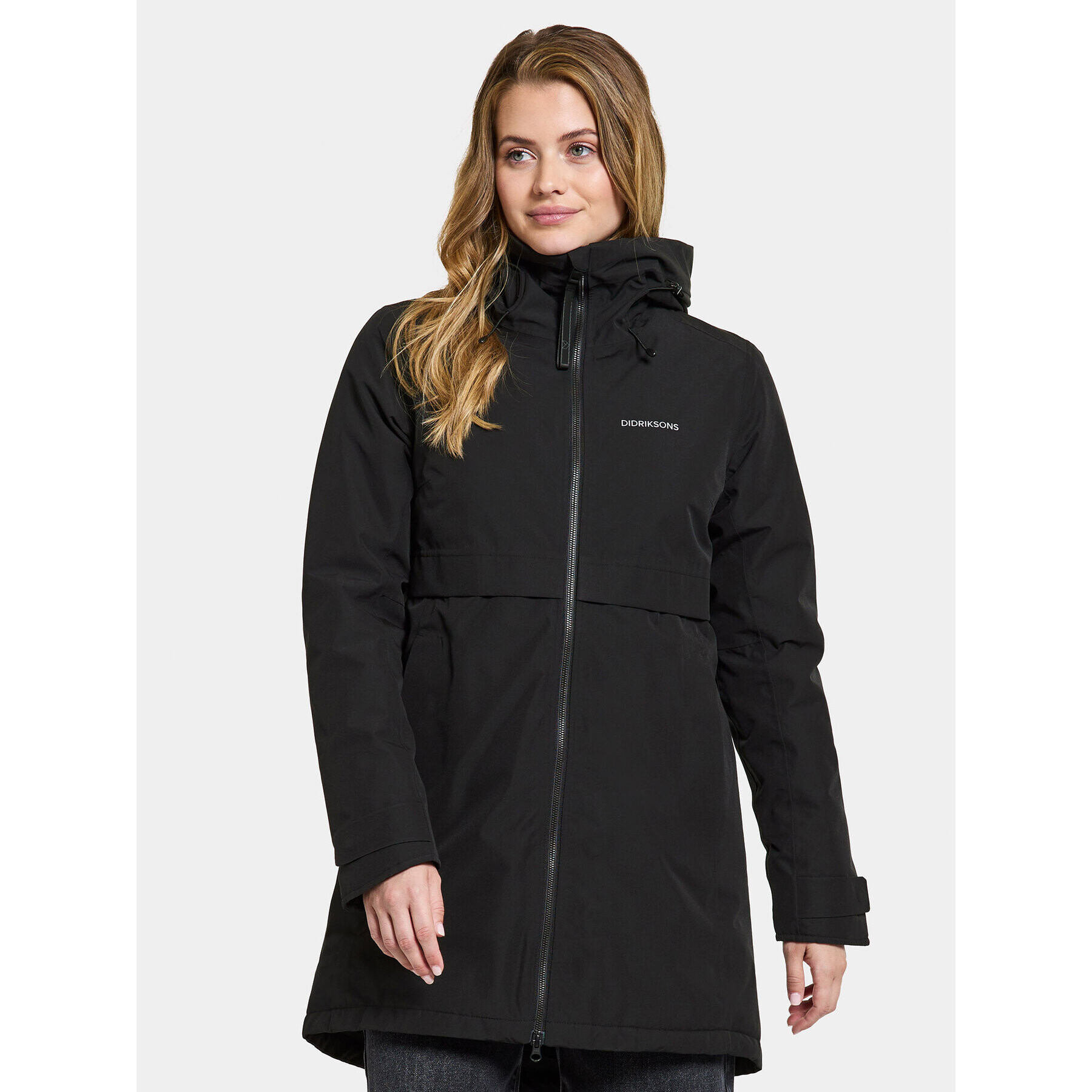 Didriksons Парка Helle Wns Parka 5 504301 Черен Regular Fit - Pepit.bg