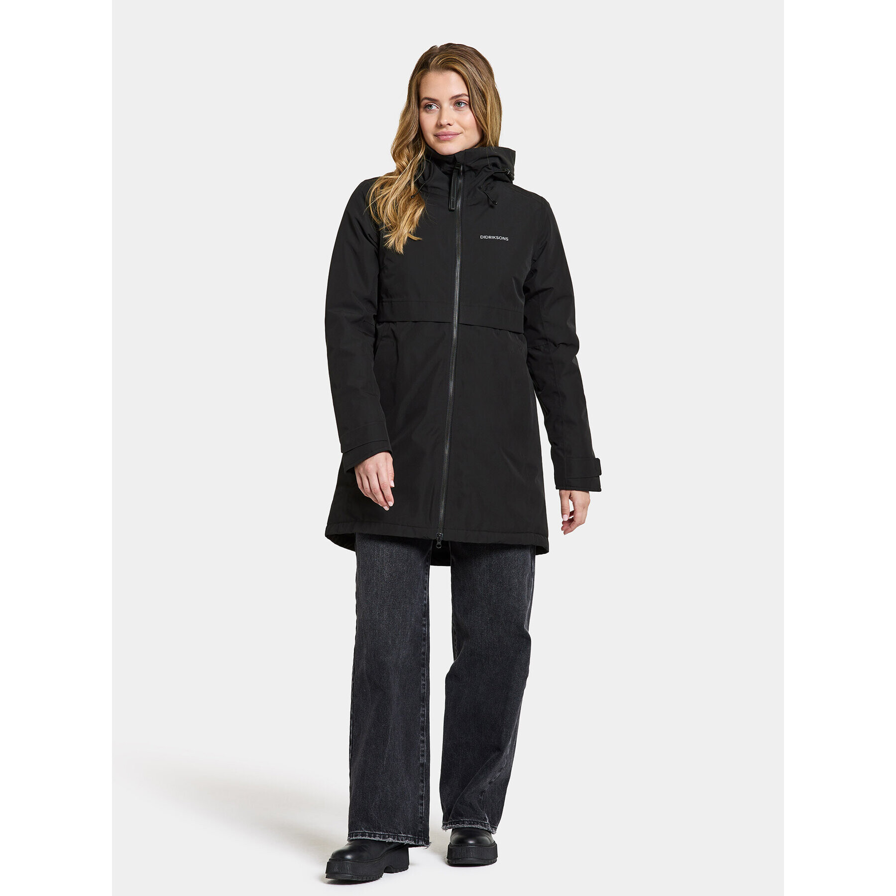 Didriksons Парка Helle Wns Parka 5 504301 Черен Regular Fit - Pepit.bg