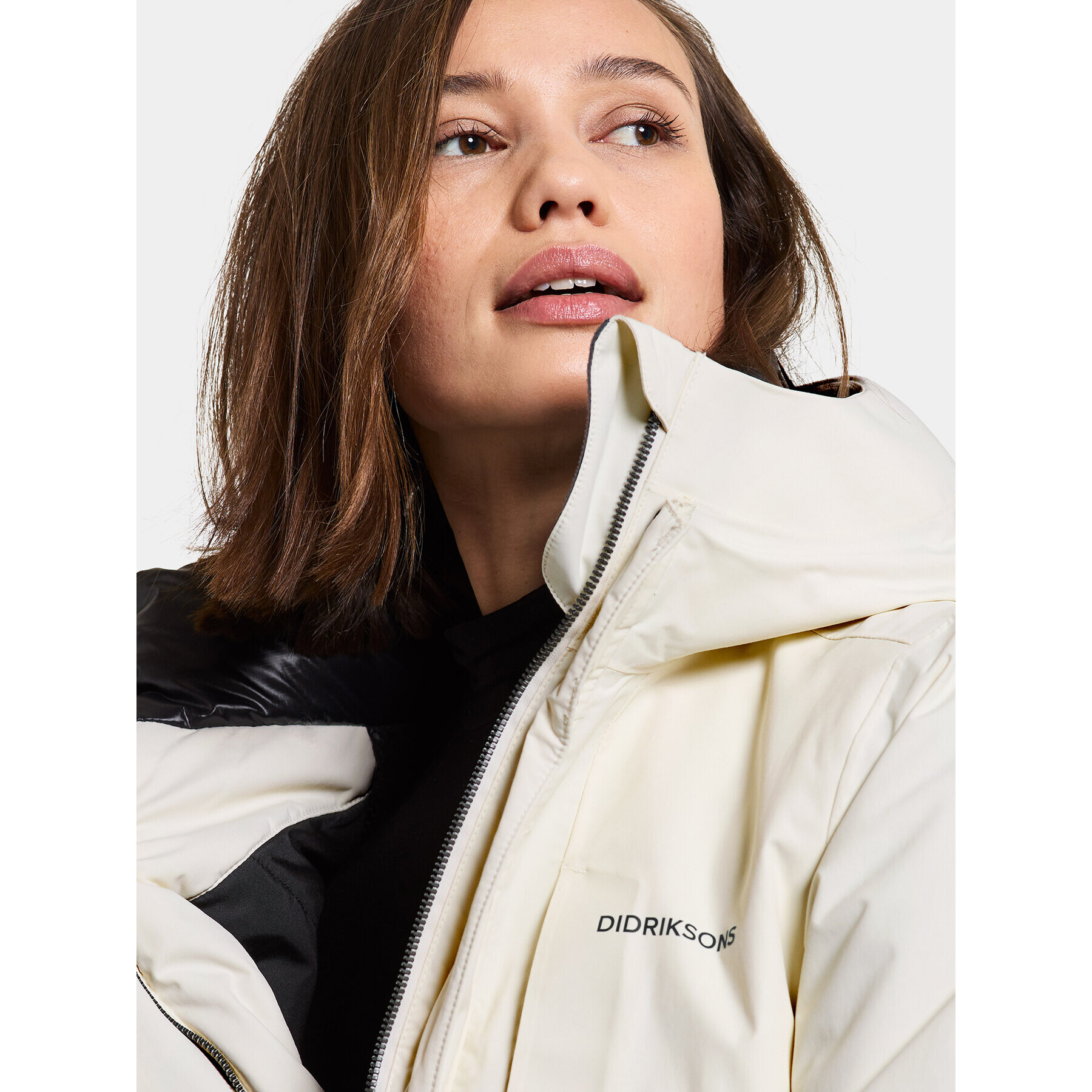 Didriksons Парка Leya Wns Parka L 3 504846 Бял Regular Fit - Pepit.bg