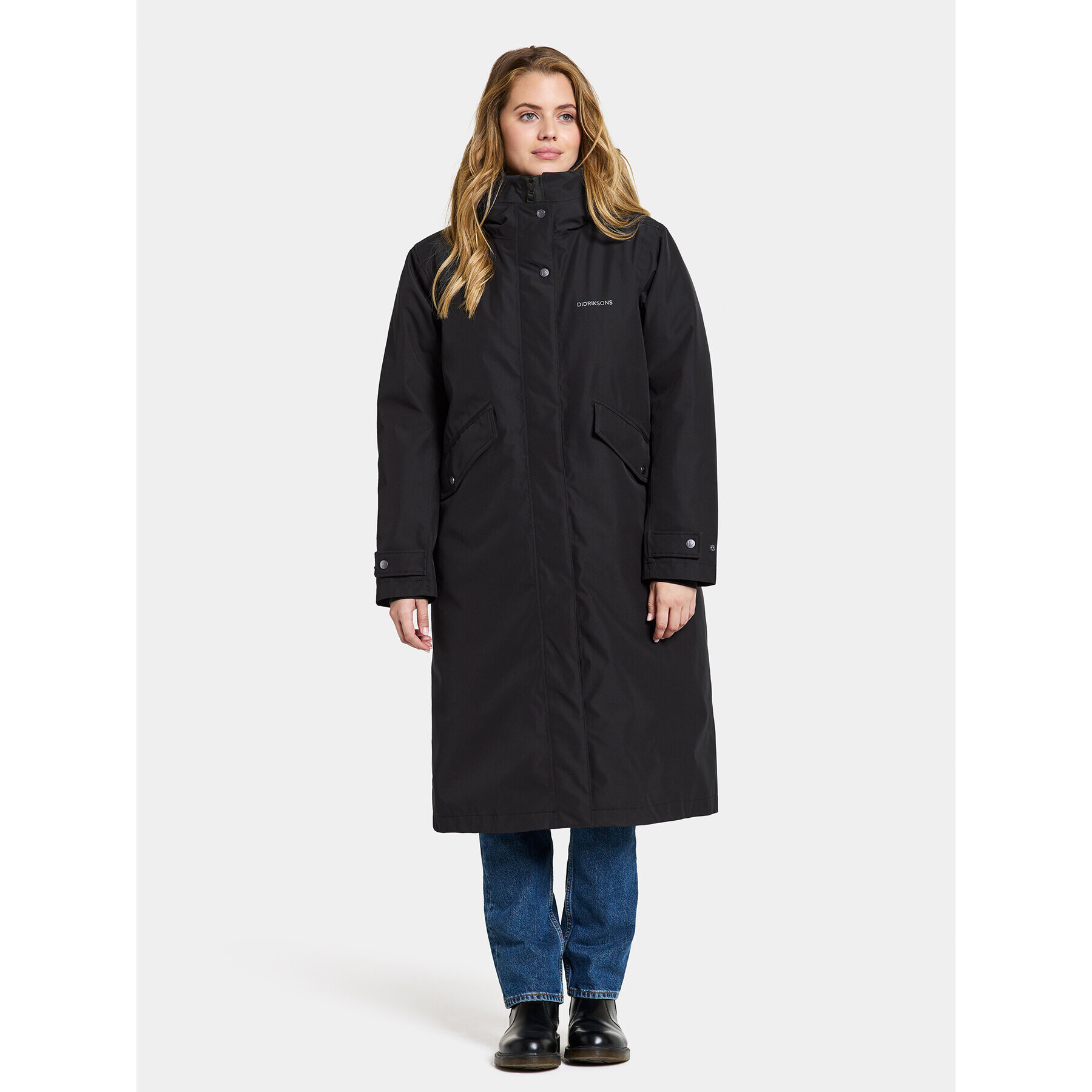Didriksons Парка Mia Wns Parka L 504828 Черен Regular Fit - Pepit.bg