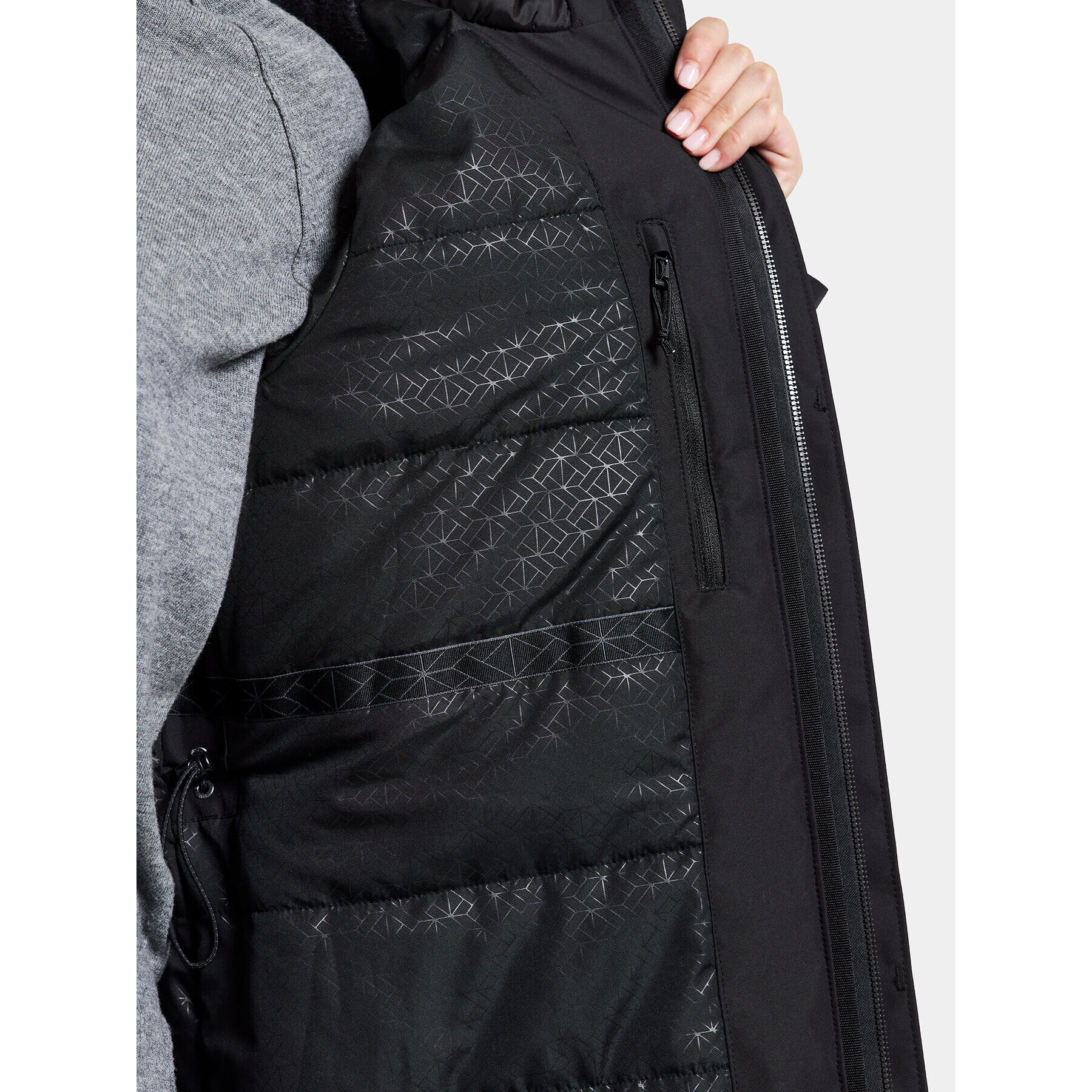 Didriksons Парка Mia Wns Parka L 504828 Черен Regular Fit - Pepit.bg