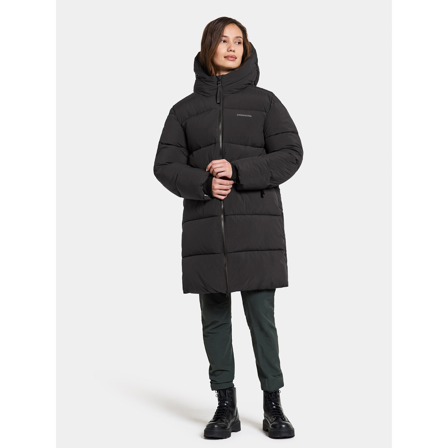 Didriksons Парка Nomi Wns Parka 3 504832 Черен Regular Fit - Pepit.bg