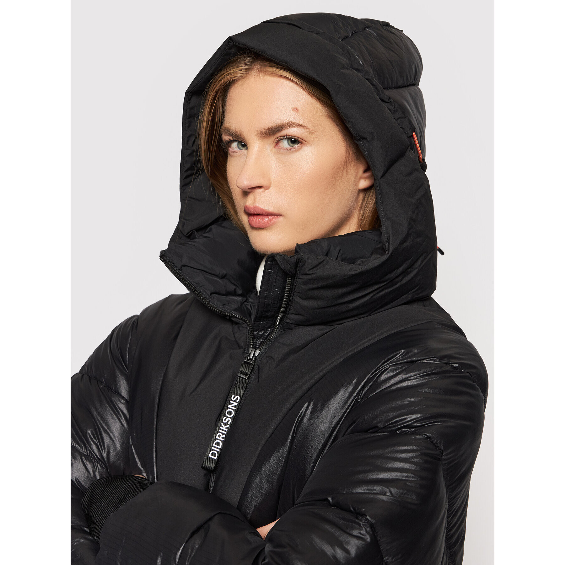 Didriksons Пухено яке Andrea 503880 Черен Relaxed Fit - Pepit.bg