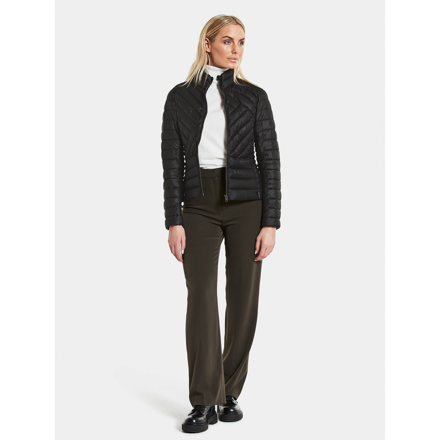 Didriksons Пухено яке Betty 504488 Черен Regular Fit - Pepit.bg