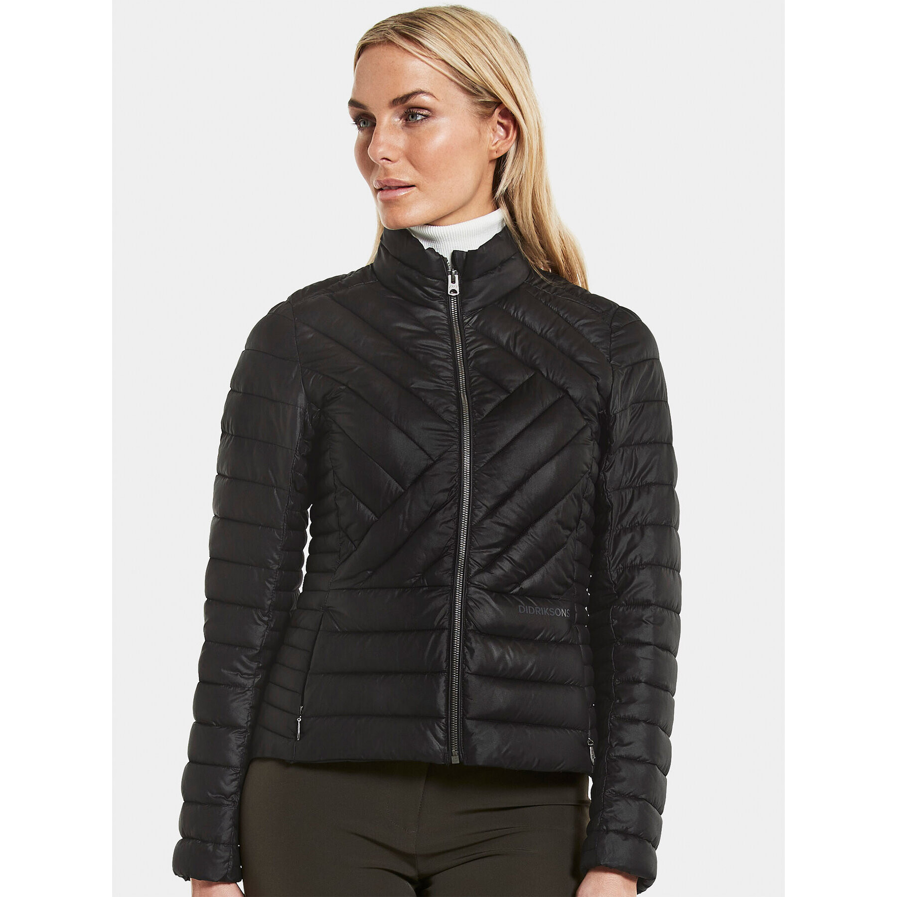 Didriksons Пухено яке Betty 504488 Черен Regular Fit - Pepit.bg