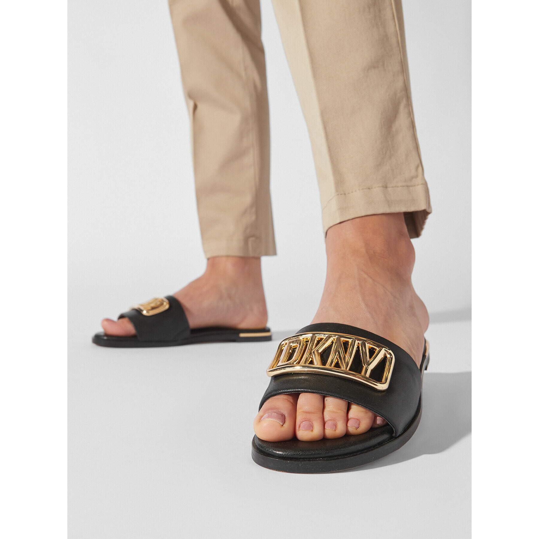 DKNY Чехли K1331561 Черен - Pepit.bg