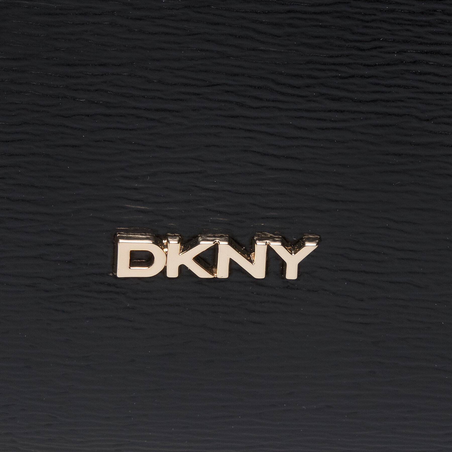 DKNY Дамска чанта Bryant Conv Hobo R21C3R74 Черен - Pepit.bg