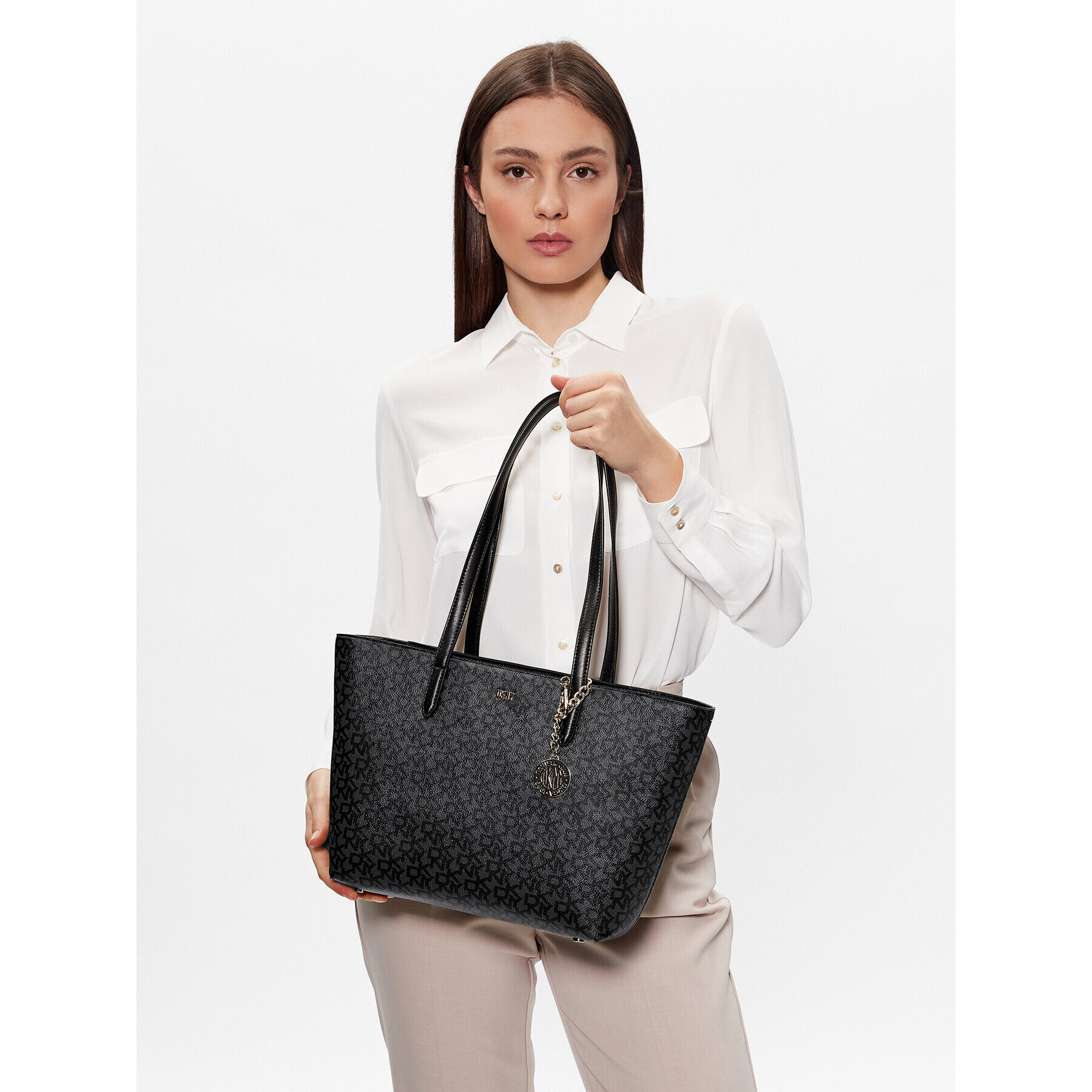 DKNY Дамска чанта Bryant Md Zip Tote Черен - Pepit.bg