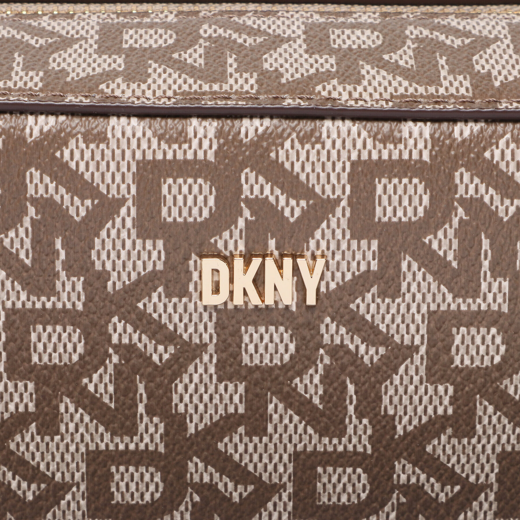 DKNY Дамска чанта Bryant Park Camera B R31EJF39 Кафяв - Pepit.bg
