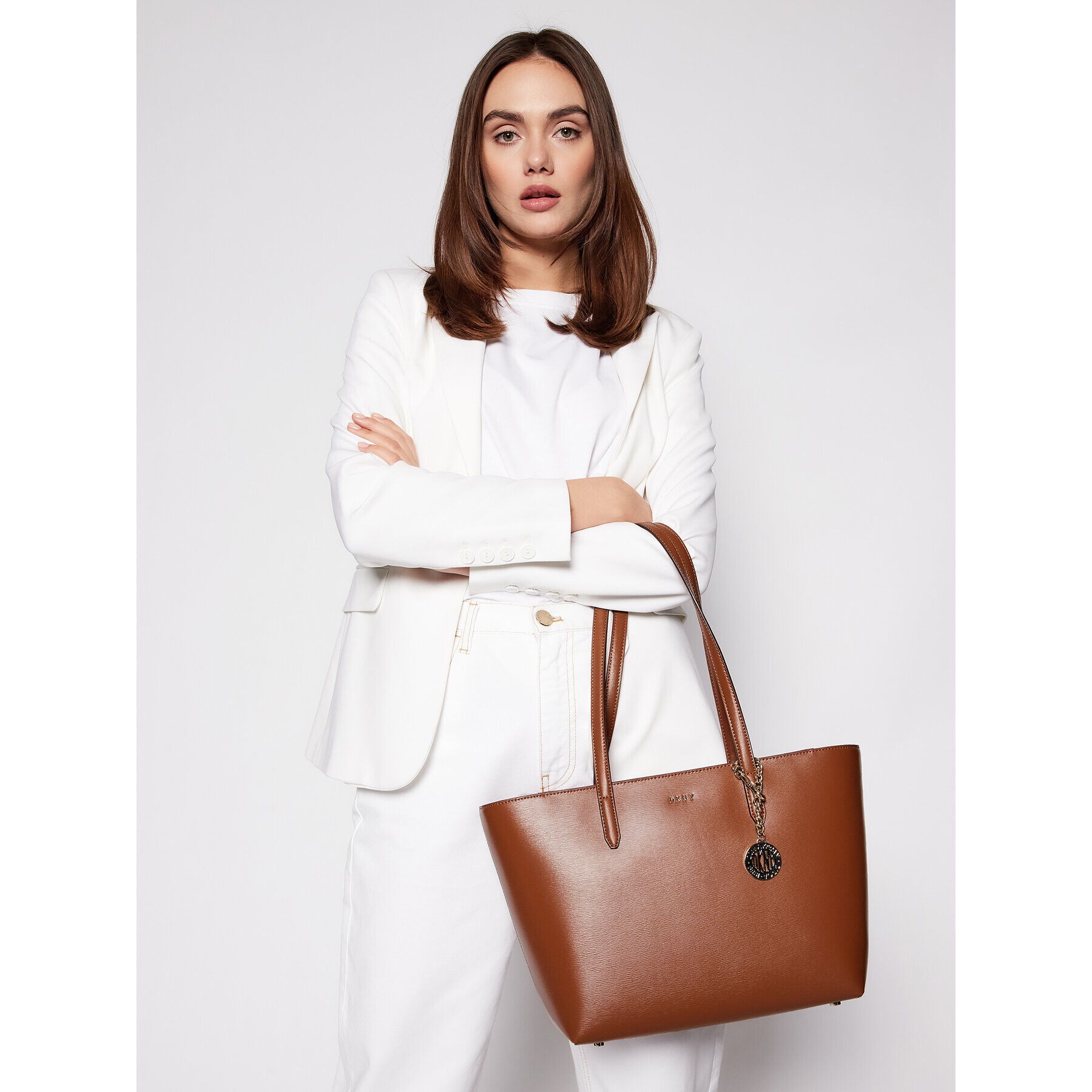 DKNY Дамска чанта Bryant R74A3014 Кафяв - Pepit.bg