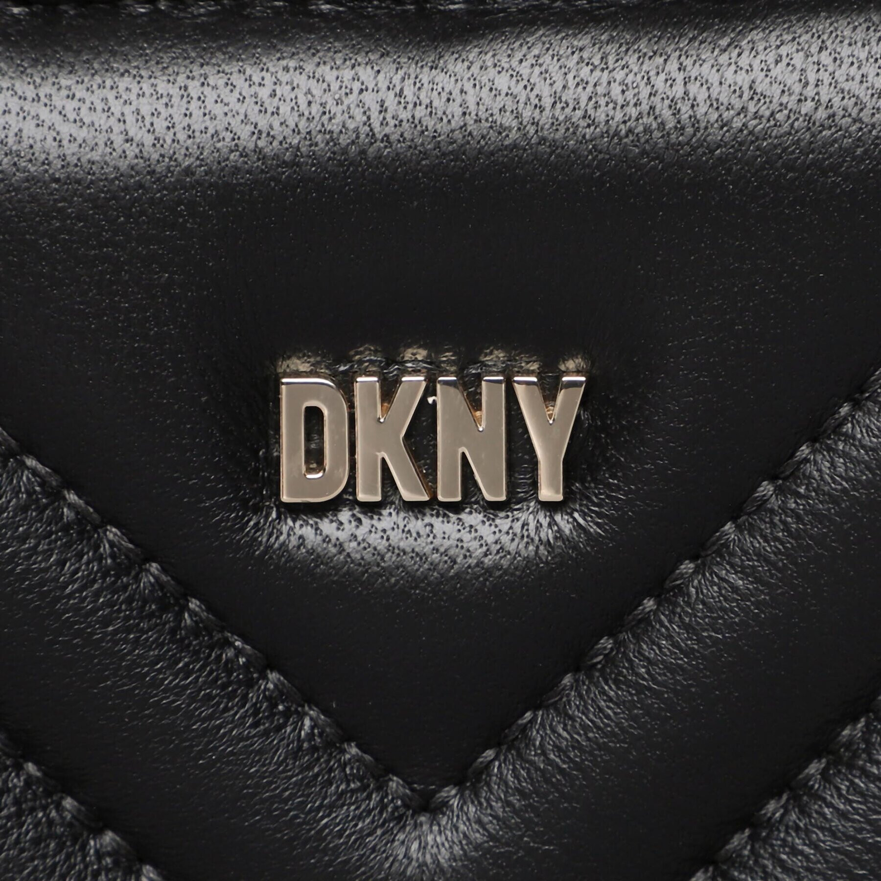 DKNY Дамска чанта Madison Tote R24ABV22 Черен - Pepit.bg