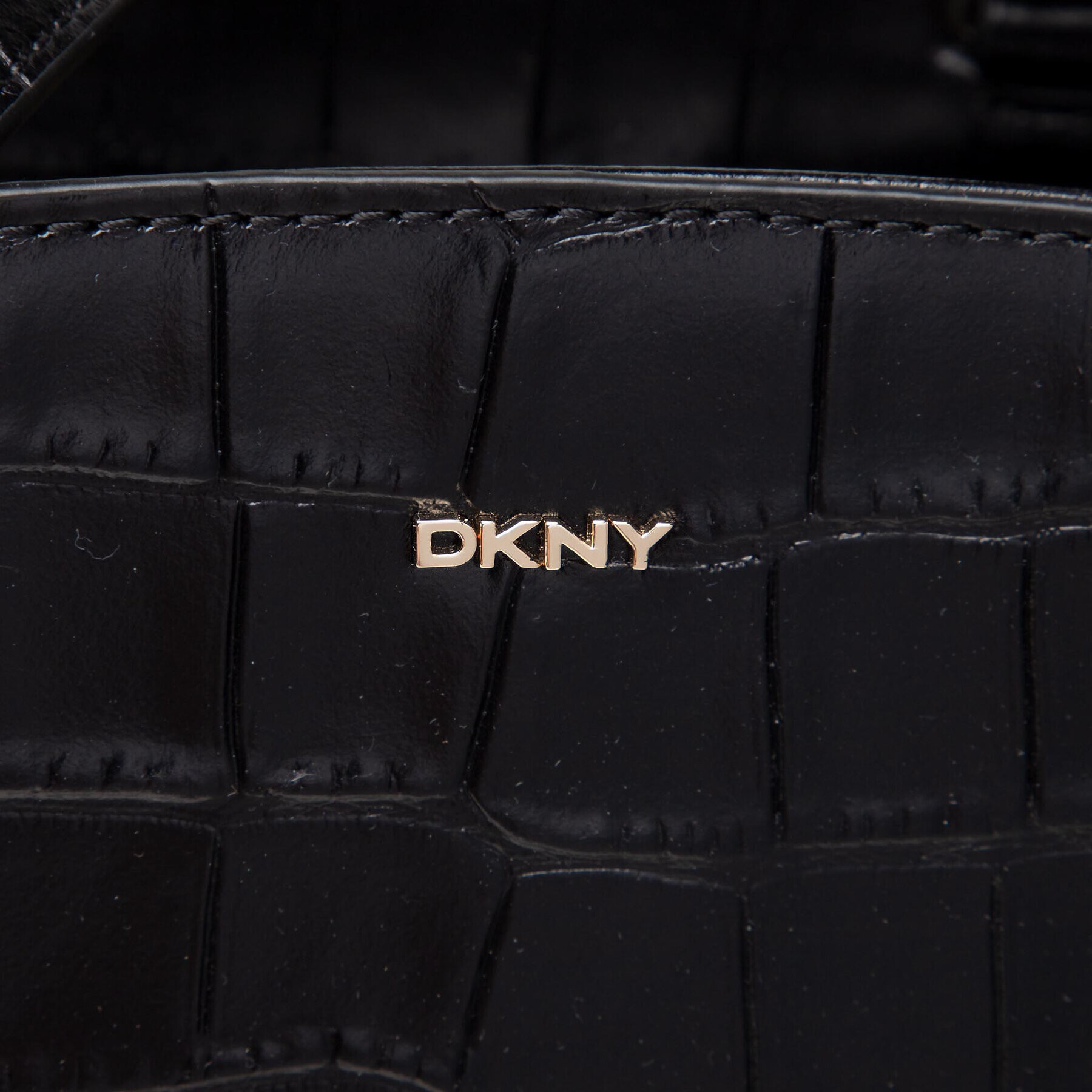 DKNY Дамска чанта Toni R13DP327 Черен - Pepit.bg